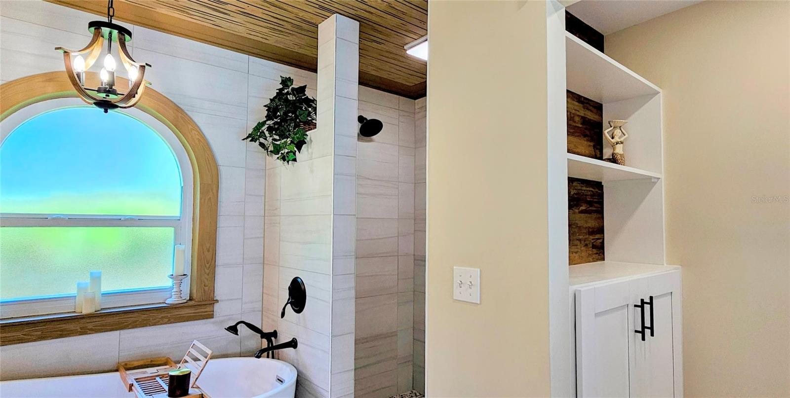 HAMPTONS - Residential