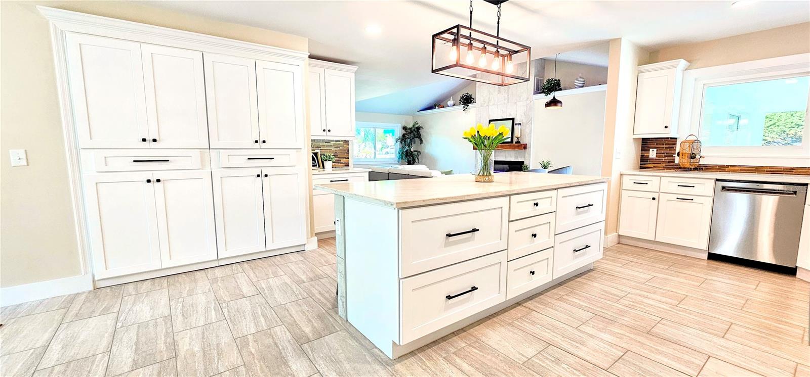 HAMPTONS - Residential