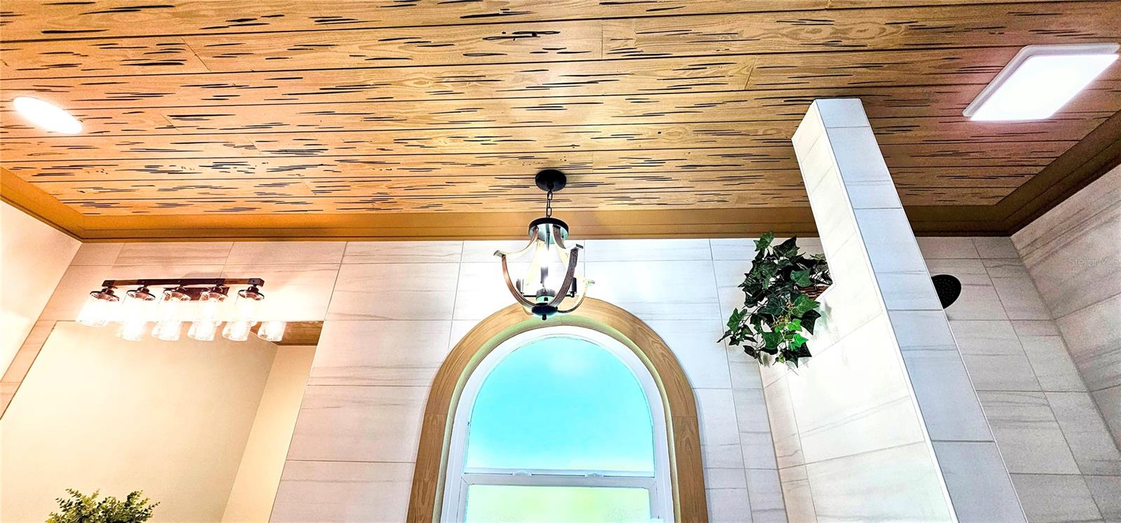 HAMPTONS - Residential