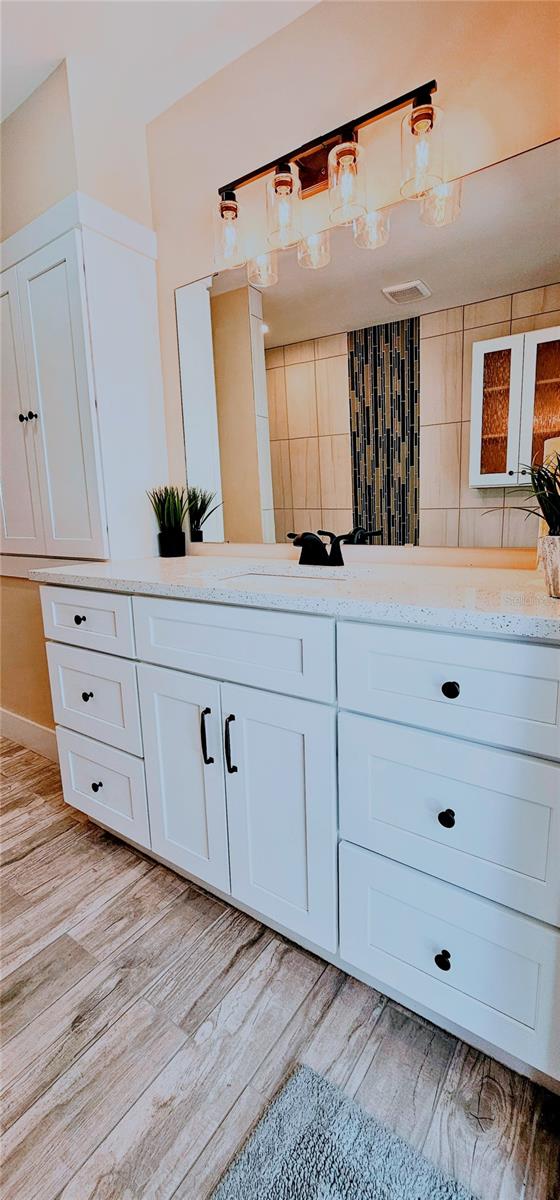 HAMPTONS - Residential