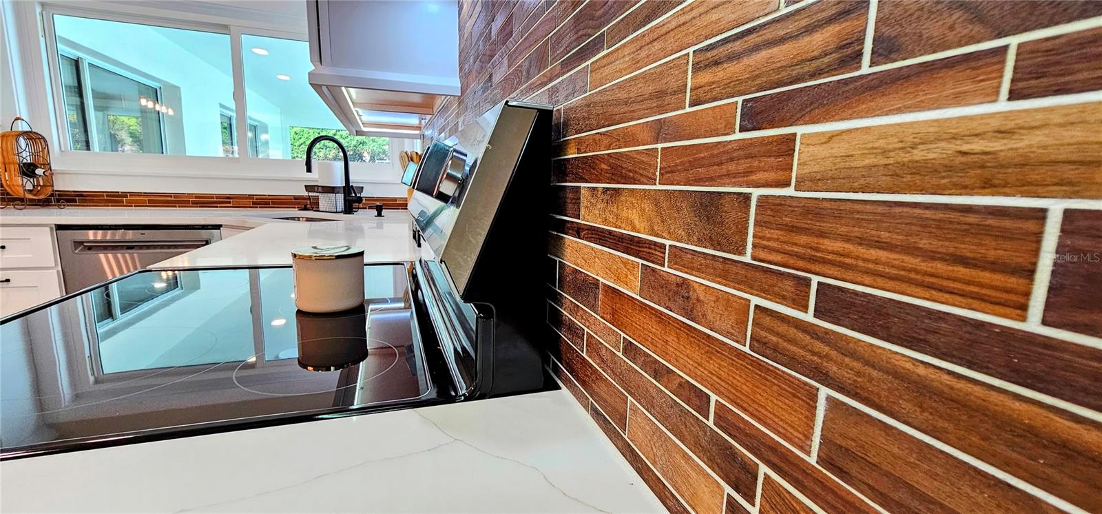 HAMPTONS - Residential