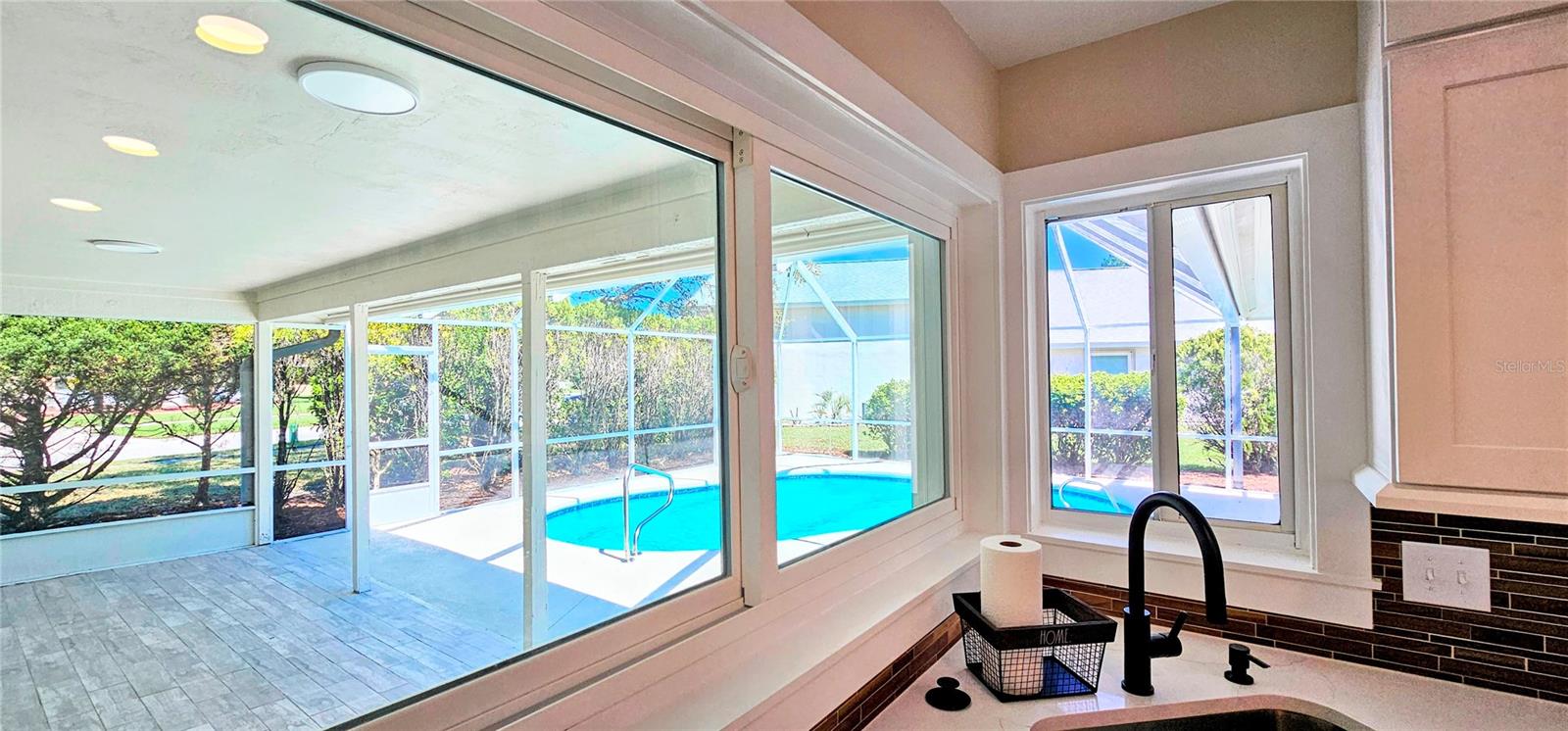 HAMPTONS - Residential