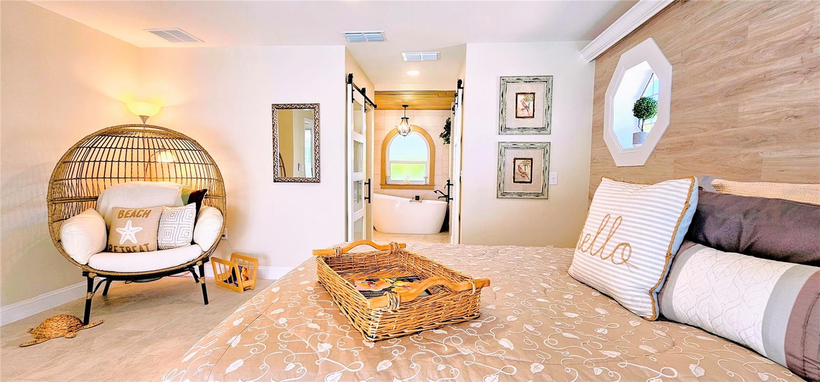 HAMPTONS - Residential