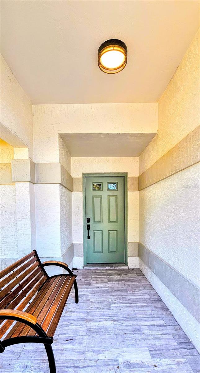 HAMPTONS - Residential