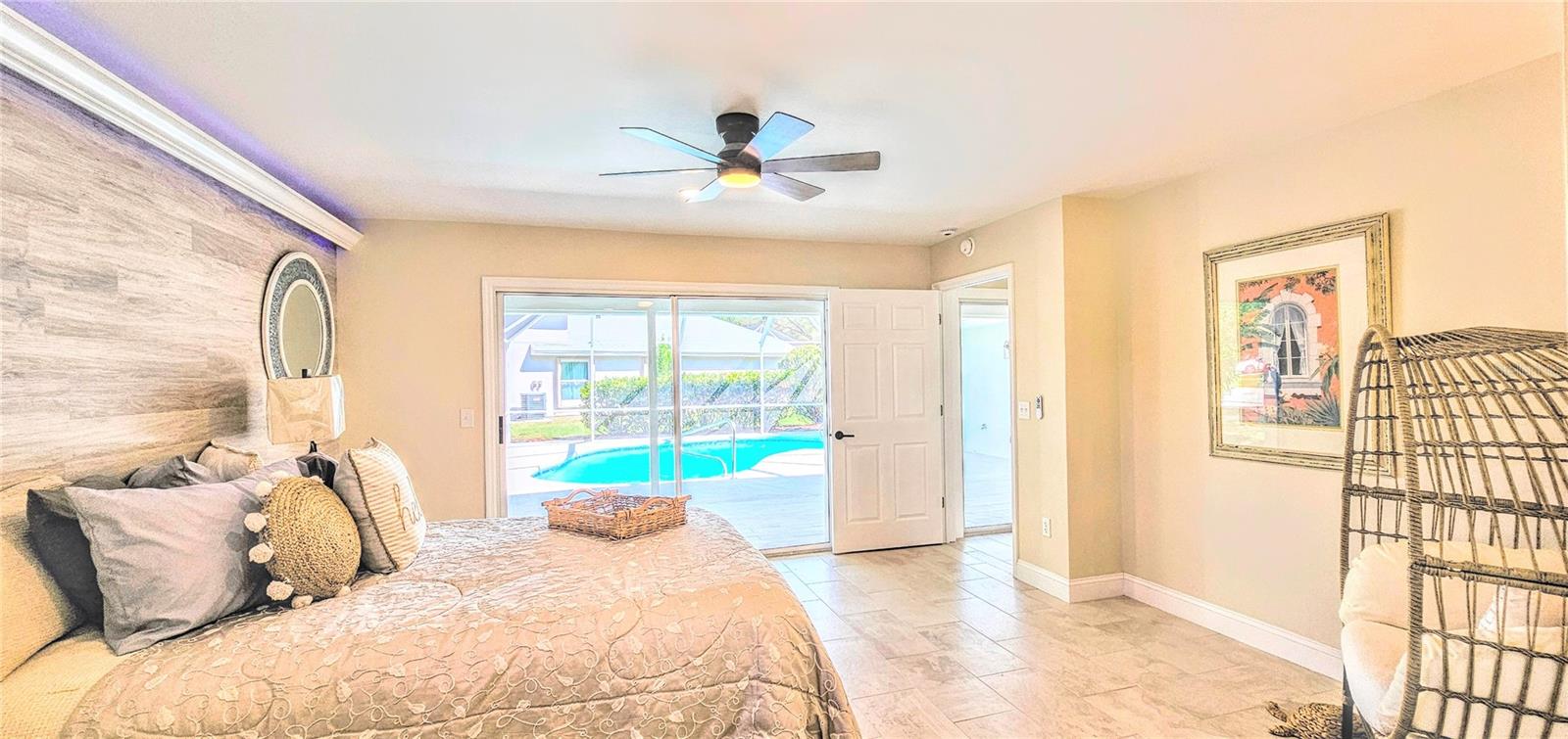 HAMPTONS - Residential