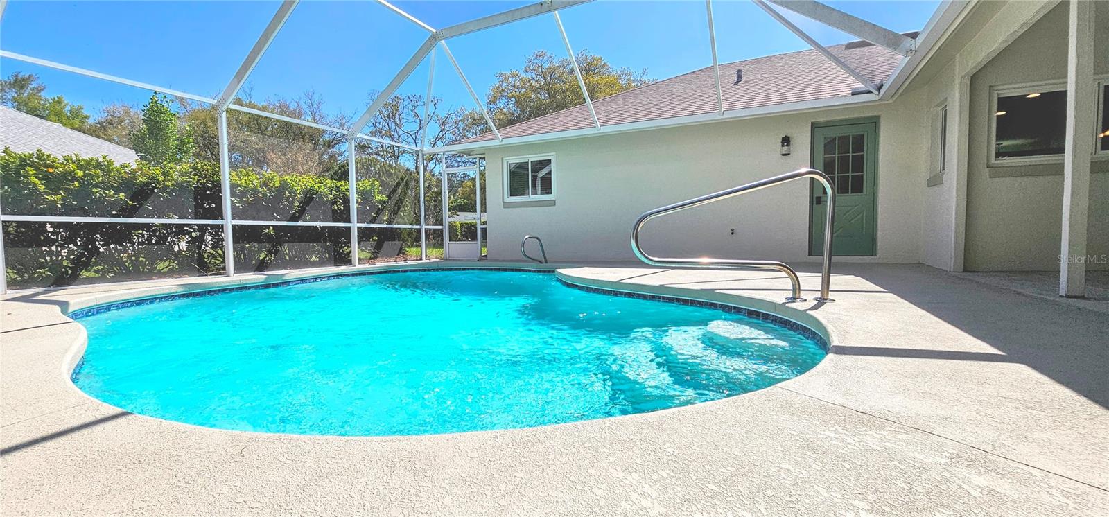 HAMPTONS - Residential