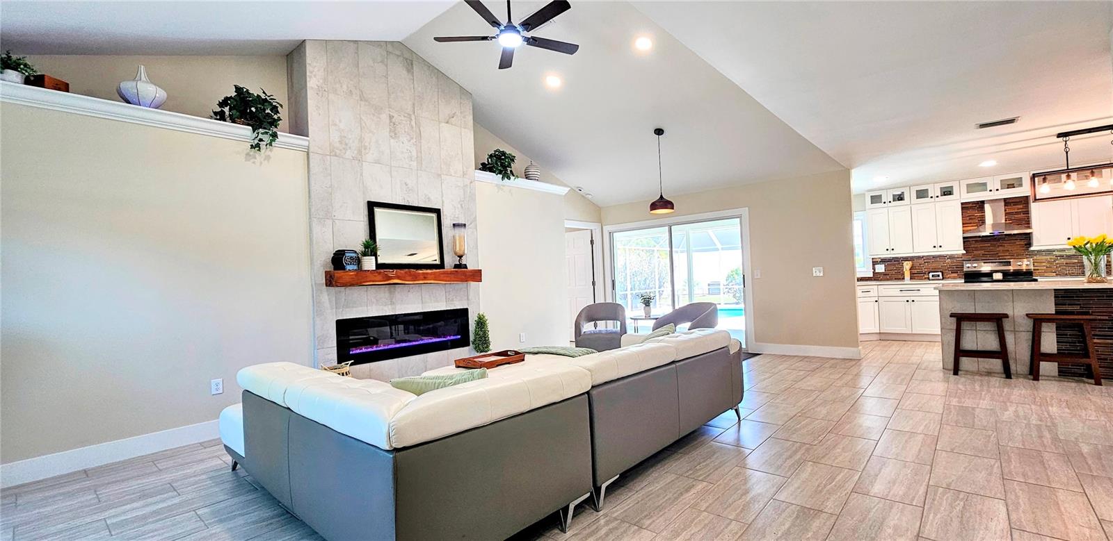 HAMPTONS - Residential