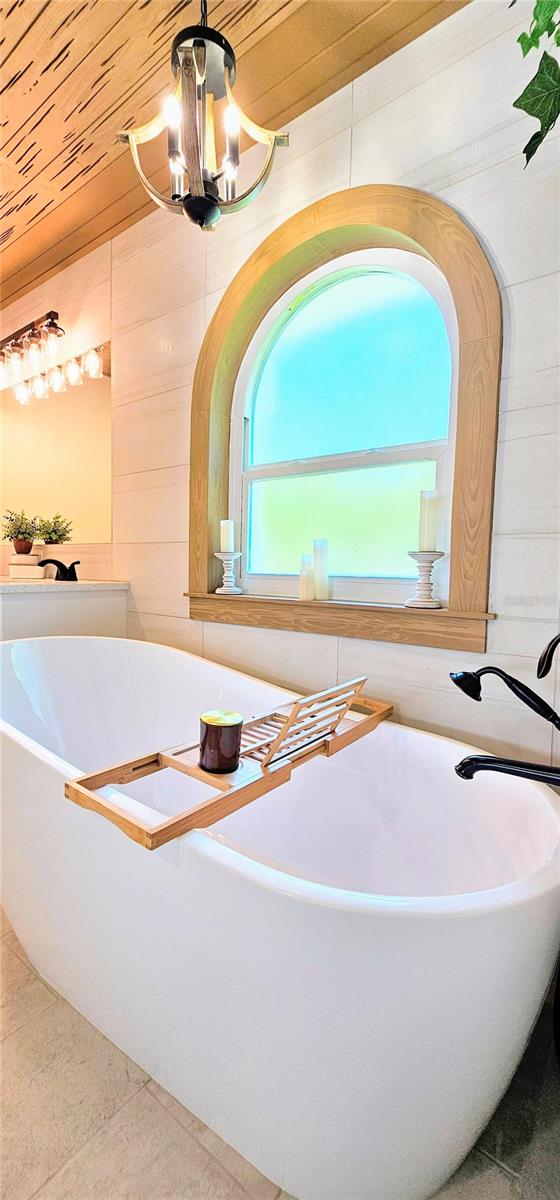 HAMPTONS - Residential