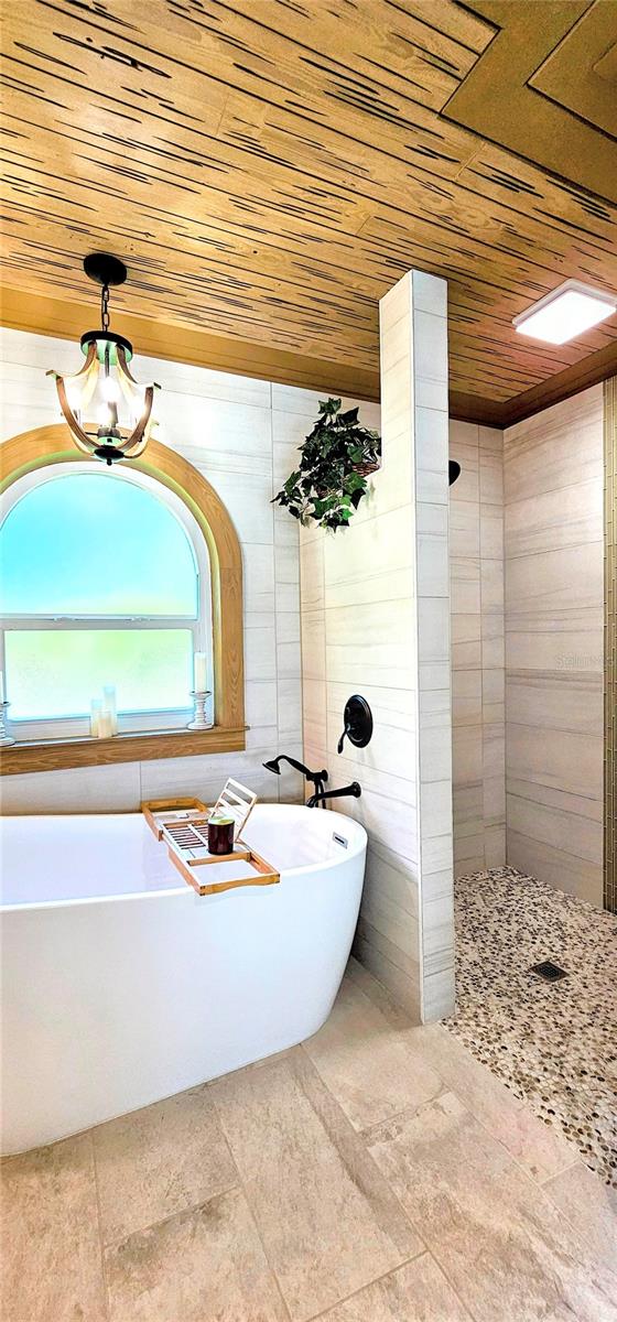 HAMPTONS - Residential