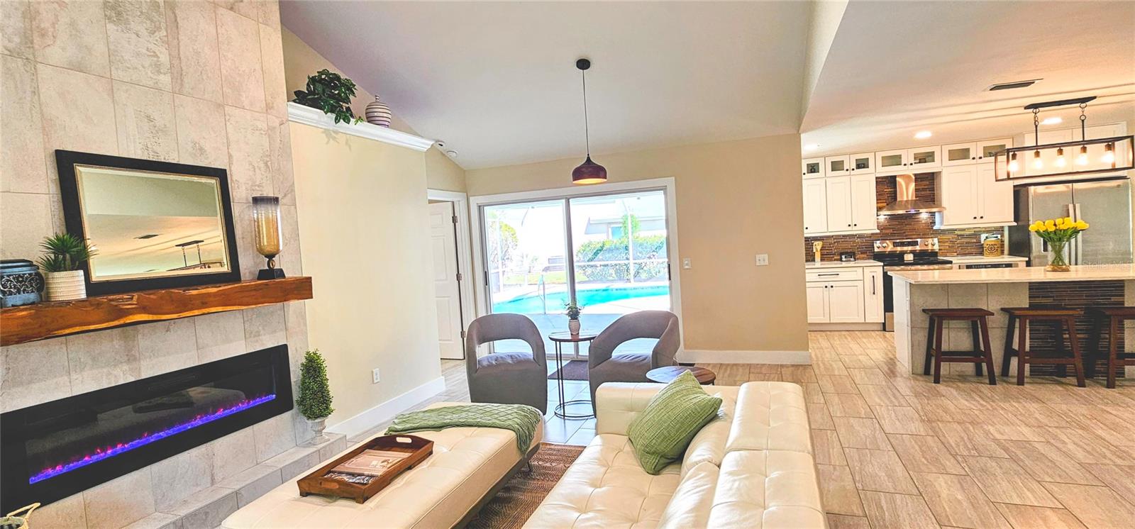 HAMPTONS - Residential