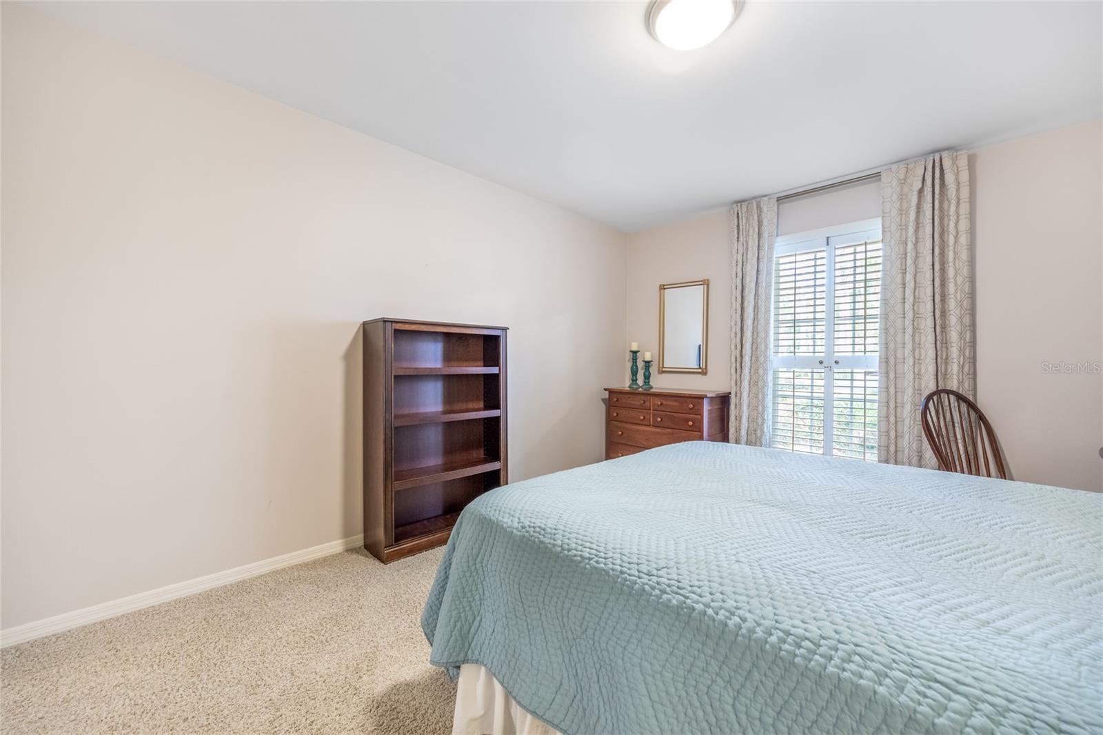 COUNTRY CLUB ESTATE MCINTOSH GRT - Residential