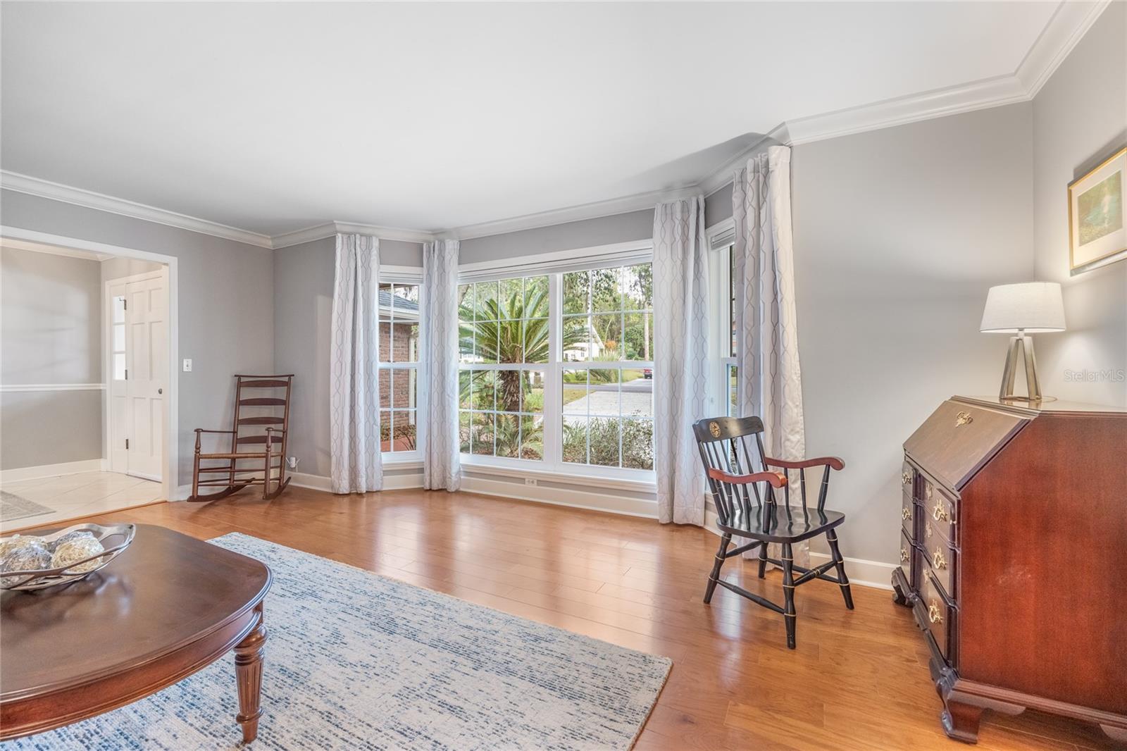 COUNTRY CLUB ESTATE MCINTOSH GRT - Residential