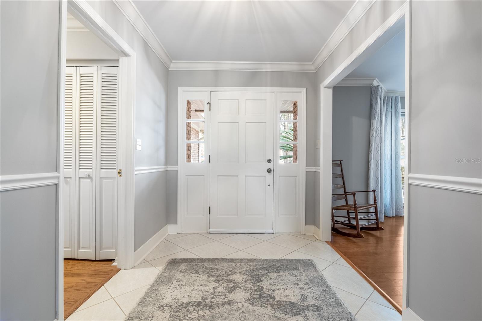 COUNTRY CLUB ESTATE MCINTOSH GRT - Residential