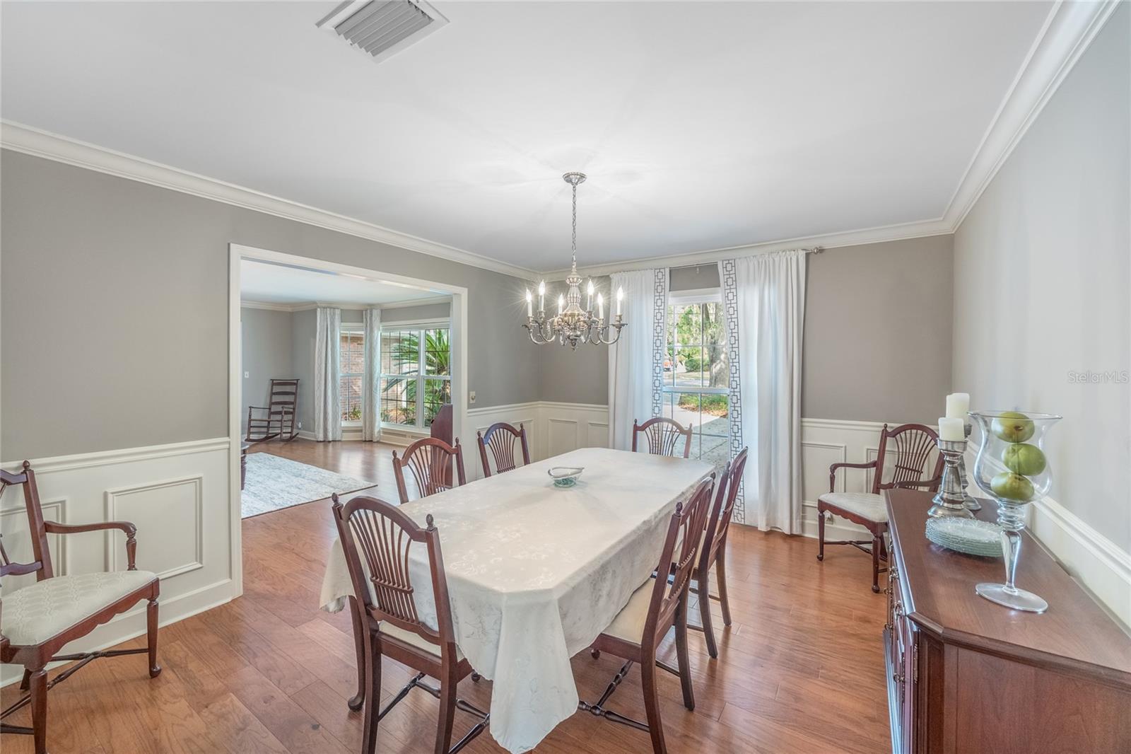 COUNTRY CLUB ESTATE MCINTOSH GRT - Residential