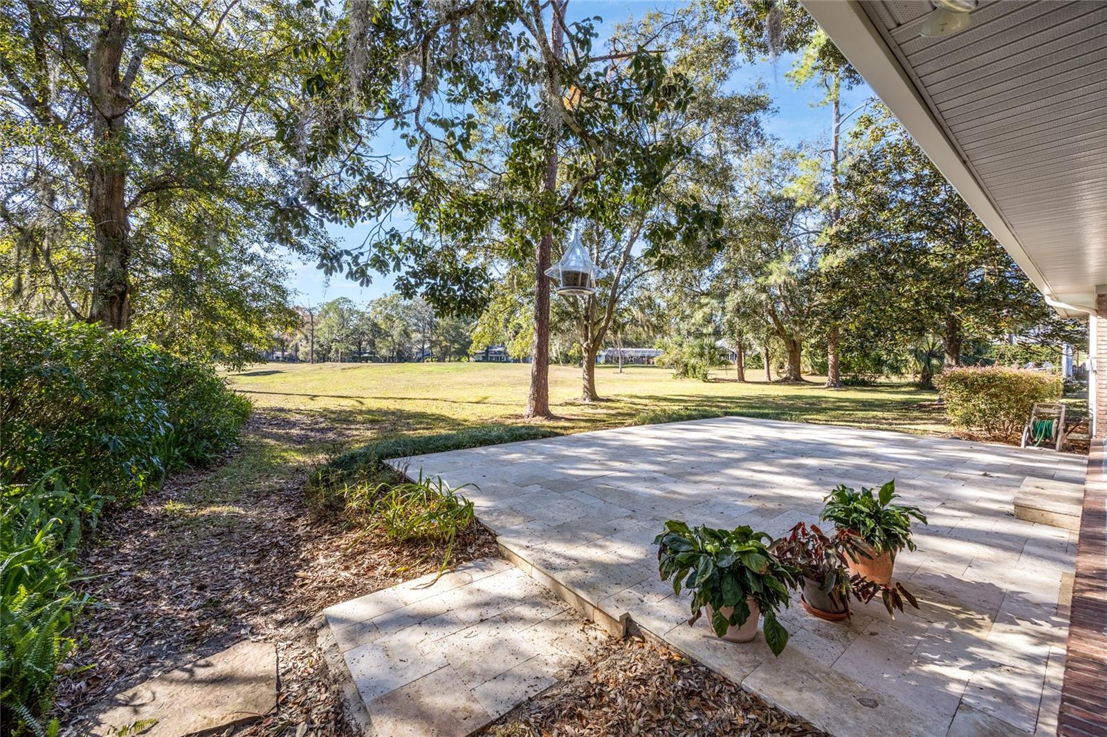 COUNTRY CLUB ESTATE MCINTOSH GRT - Residential