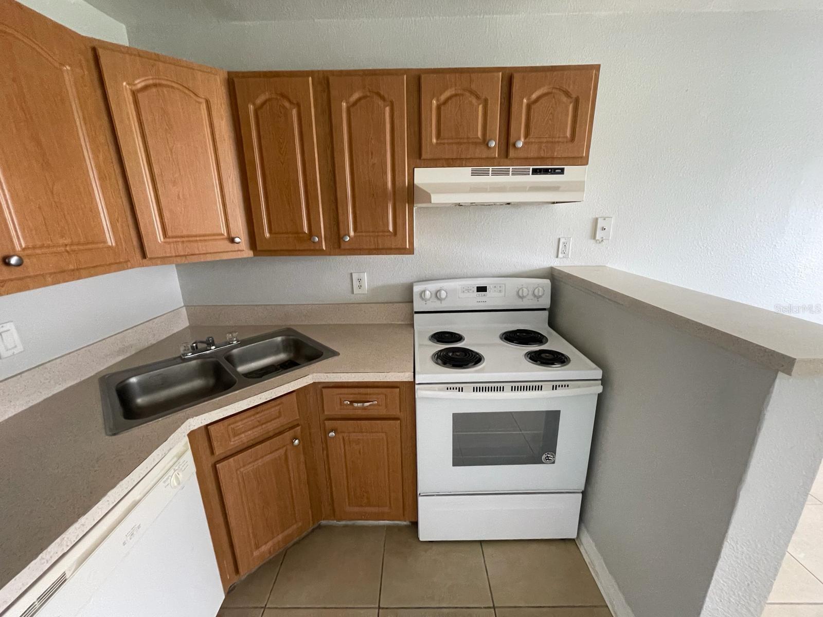 4724 WALDEN CIRCLE 1514