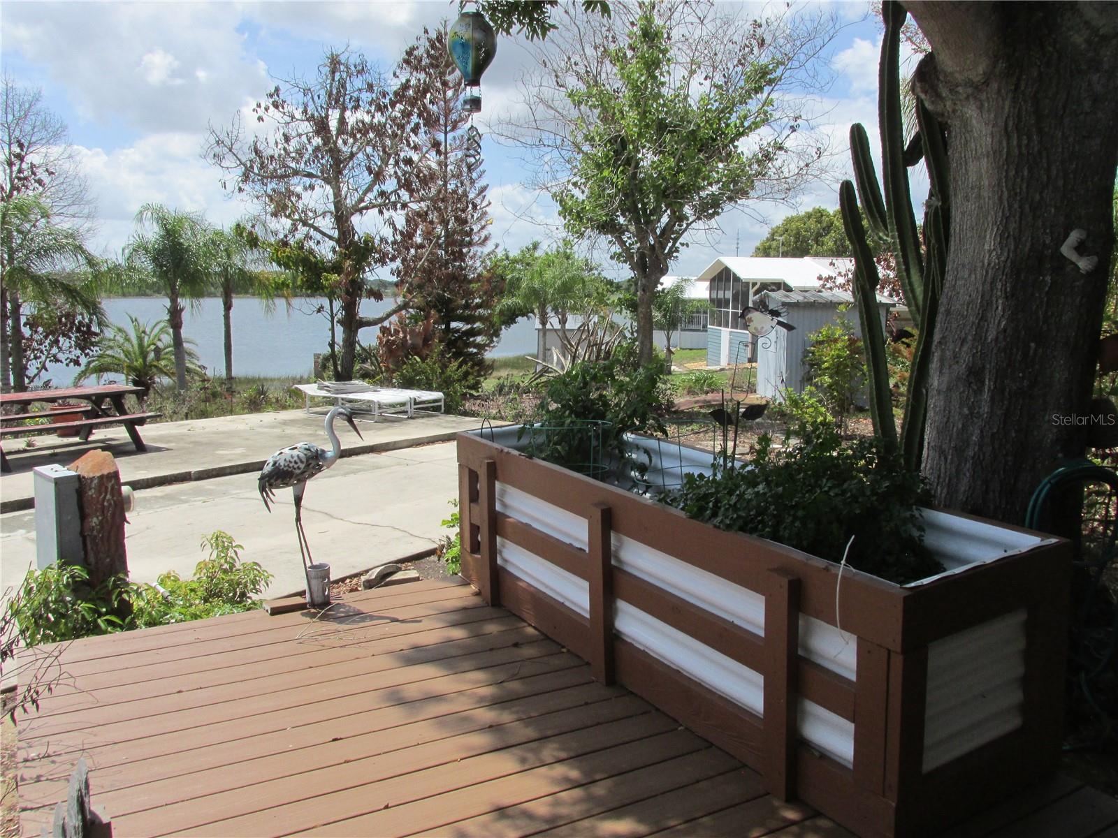 SADDLEBAG LAKE - Residential