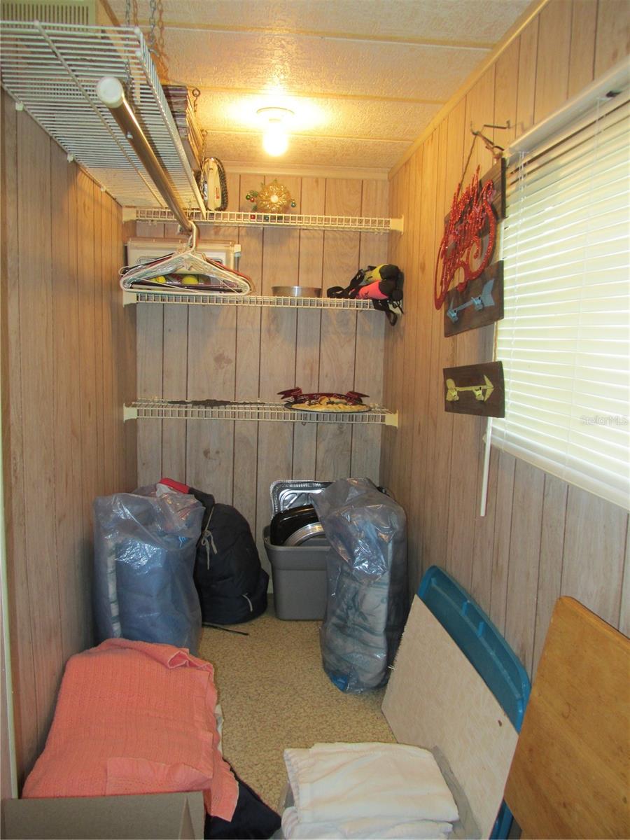 SADDLEBAG LAKE - Residential