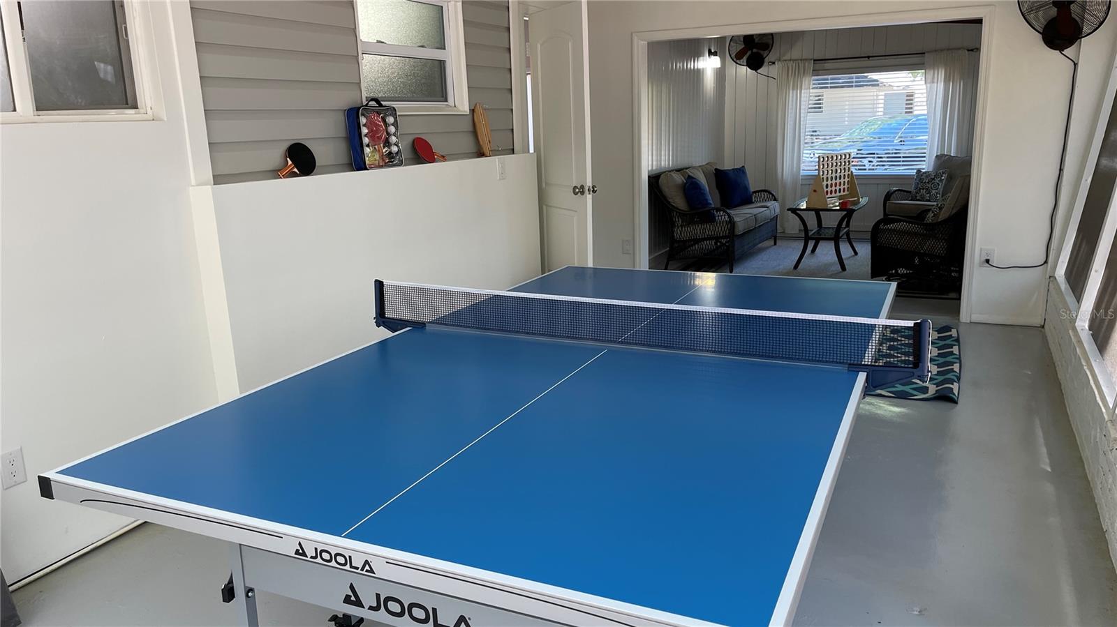 PAVER PARK ESTATES - Residential Lease