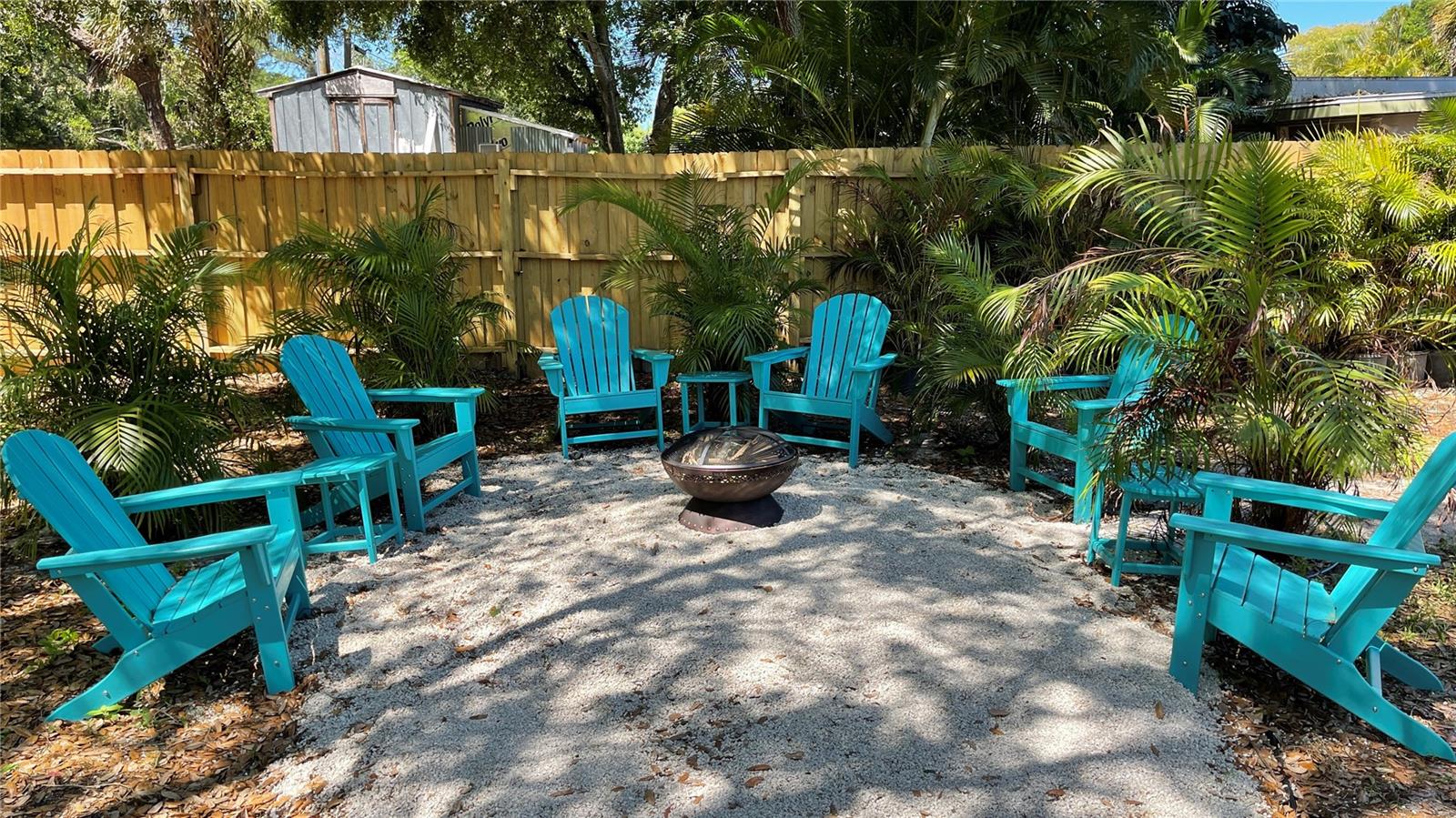 PAVER PARK ESTATES - Residential Lease