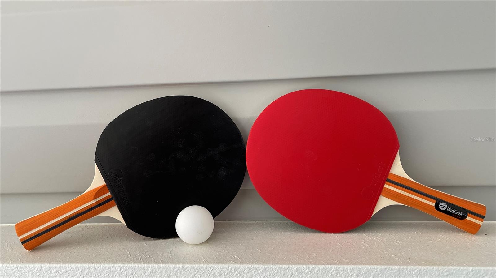 PAVER PARK ESTATES - Residential Lease