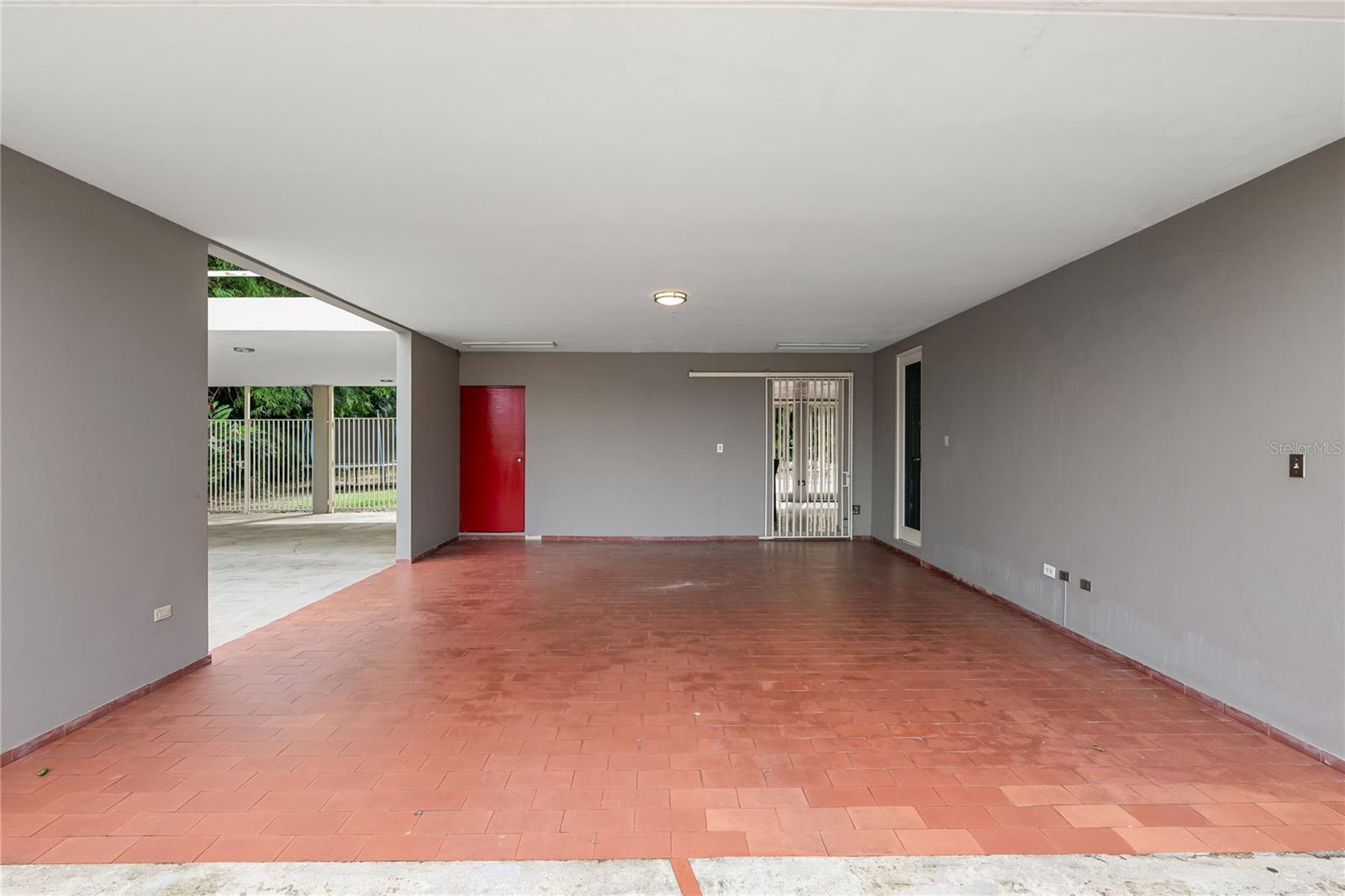 URB. TINTILLO HILLS - Residential