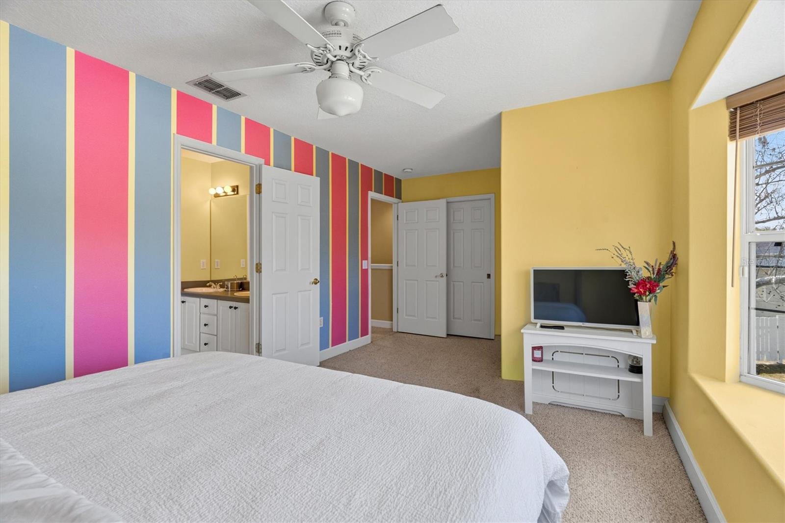 COURTLEA OAKS - Residential