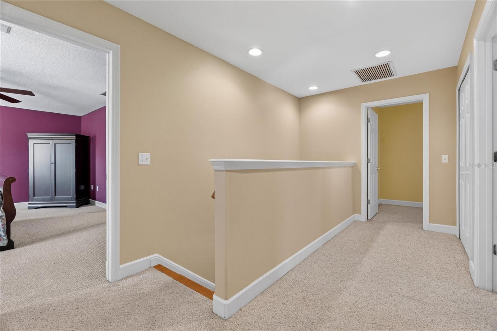 COURTLEA OAKS - Residential