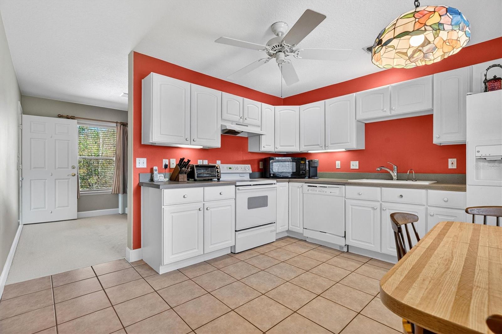 COURTLEA OAKS - Residential