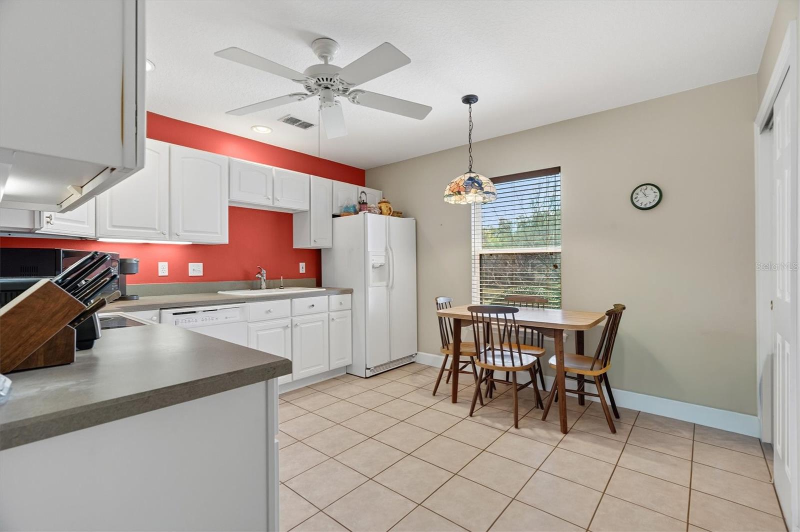 COURTLEA OAKS - Residential