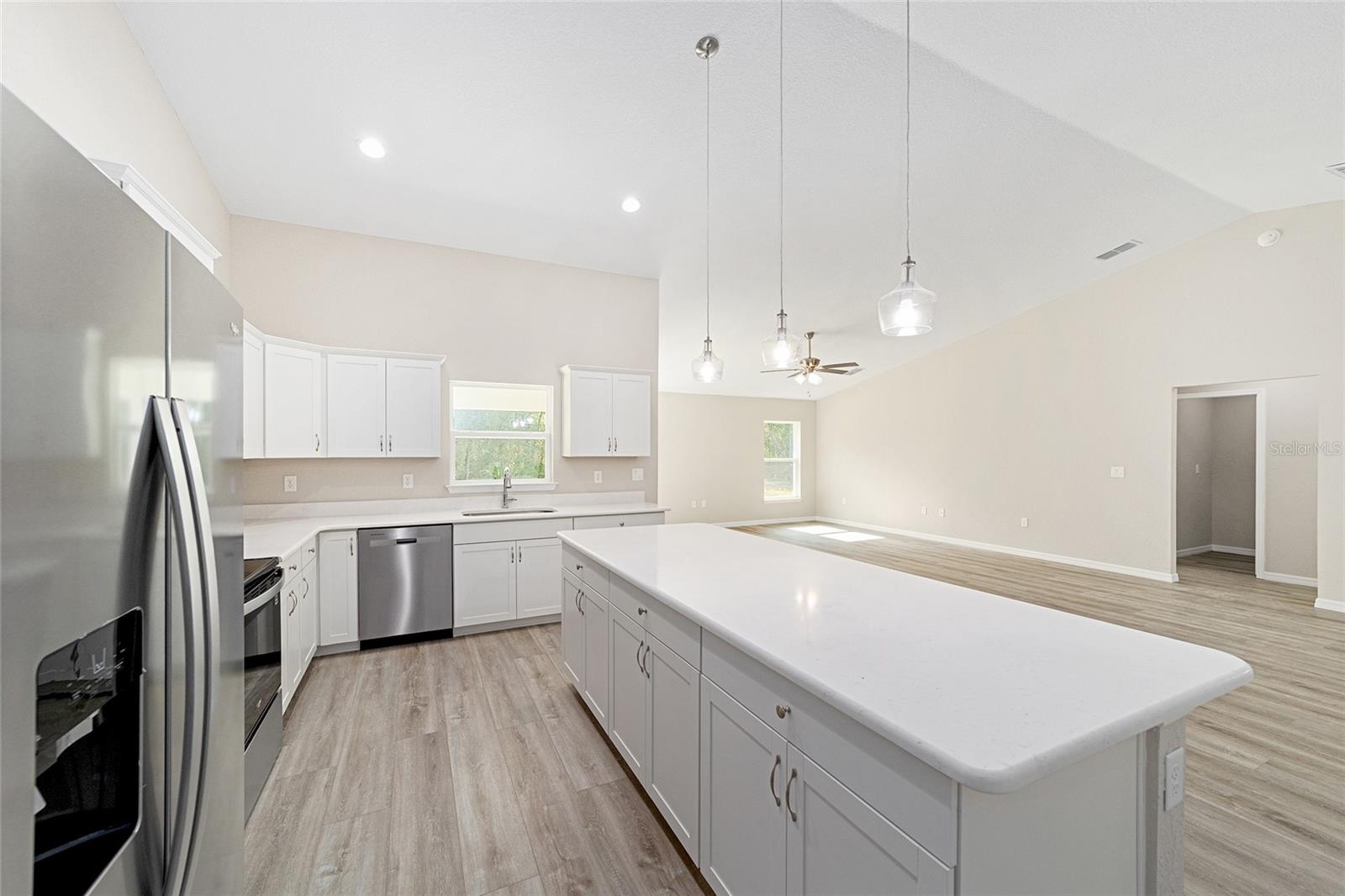 ROLLING HILLS UN 01 - Residential