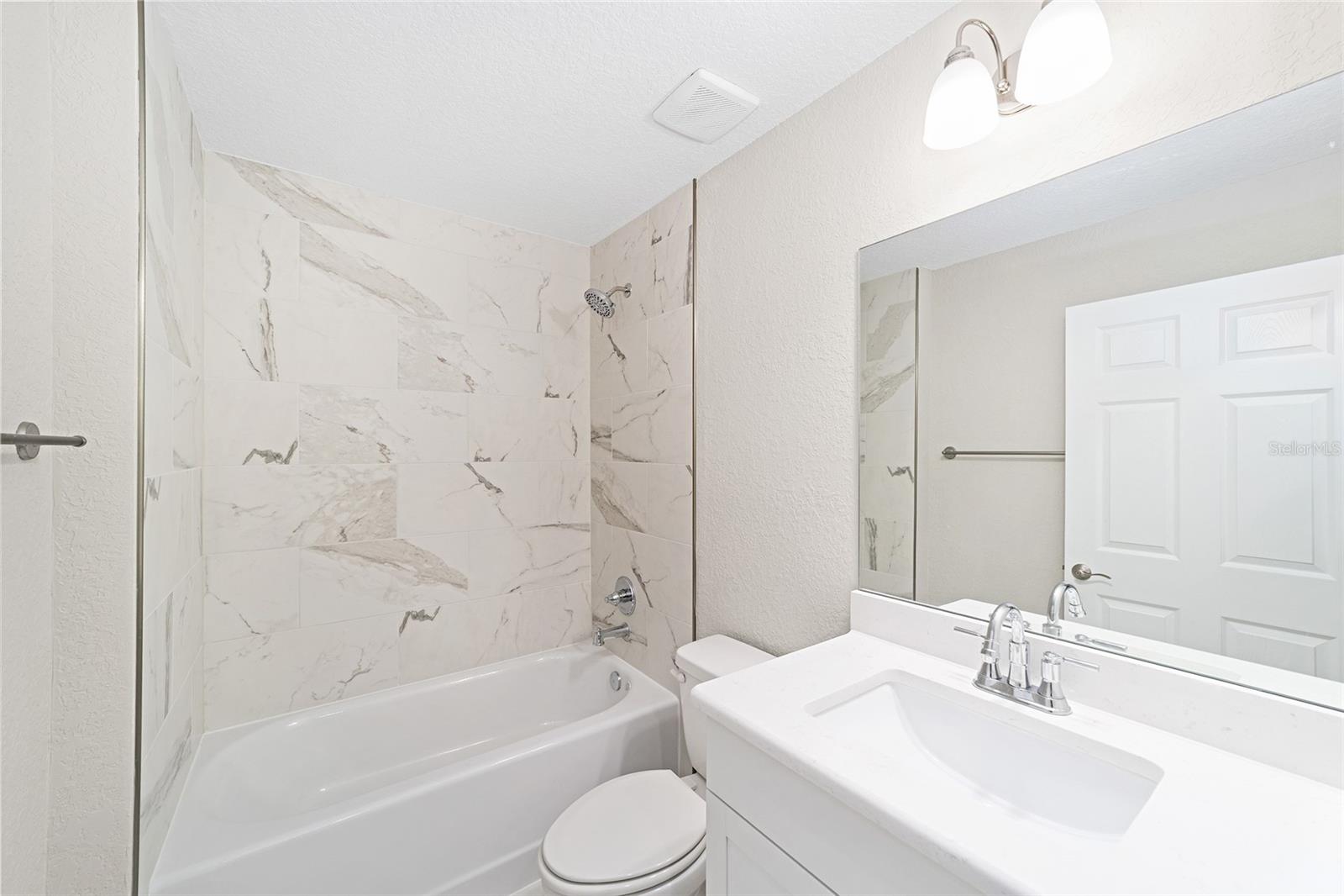 ROLLING HILLS UN 01 - Residential