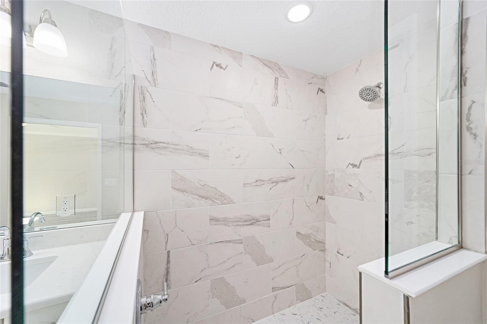 ROLLING HILLS UN 01 - Residential