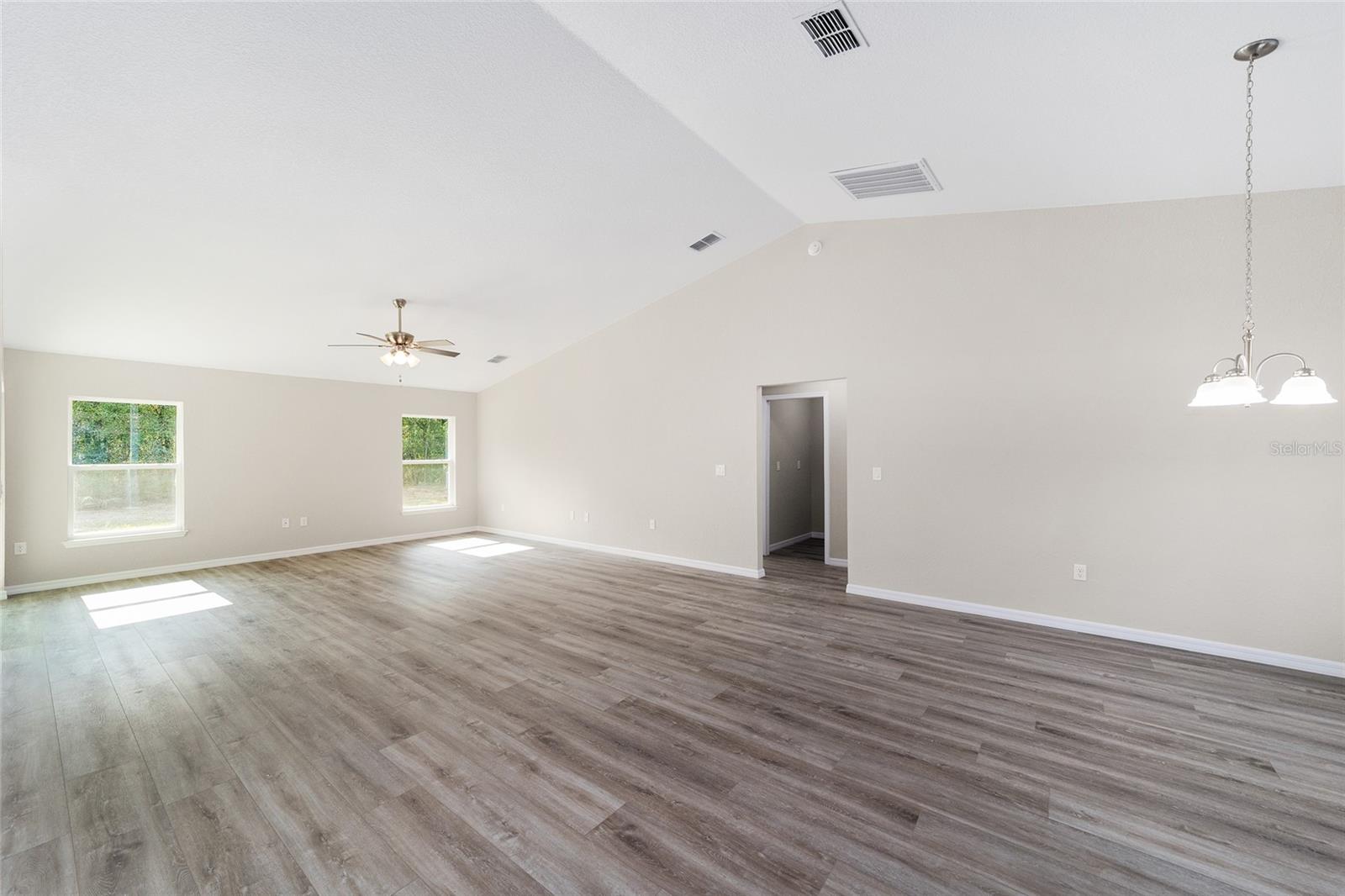 ROLLING HILLS UN 01 - Residential