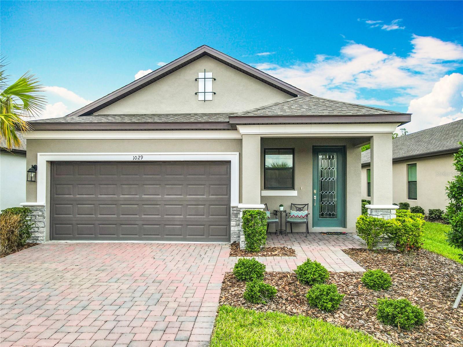 1029 UMBRIA DR
