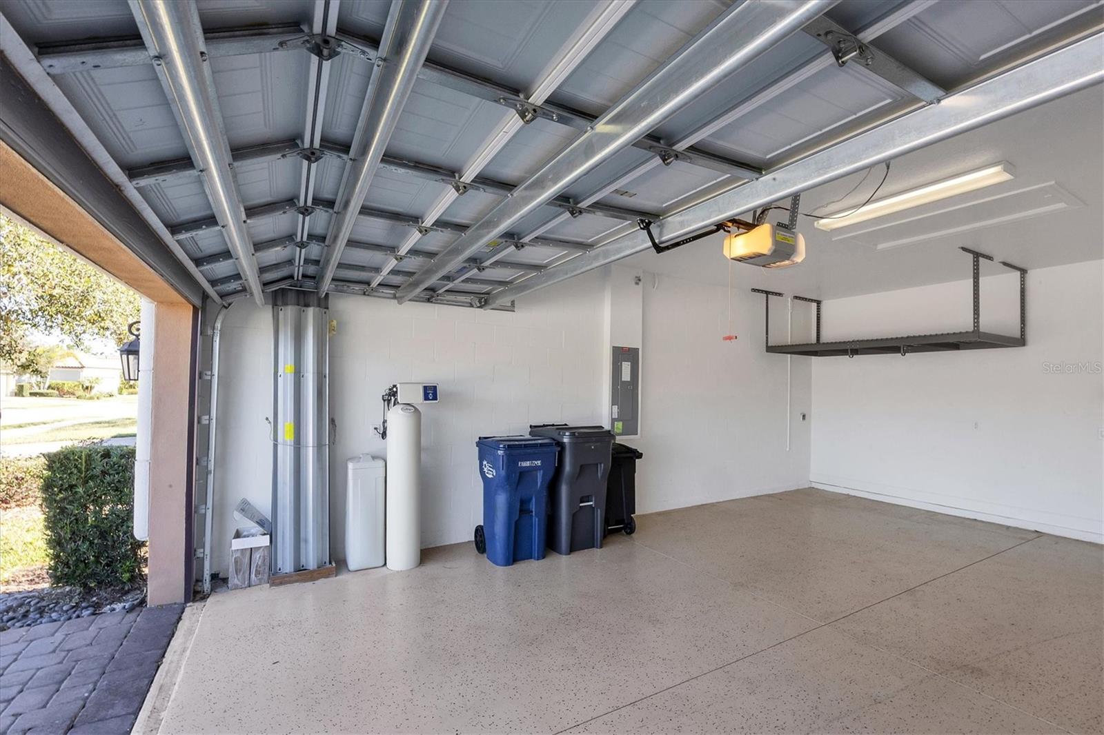 ARTISAN LAKES ESPLANADE PH II - Residential