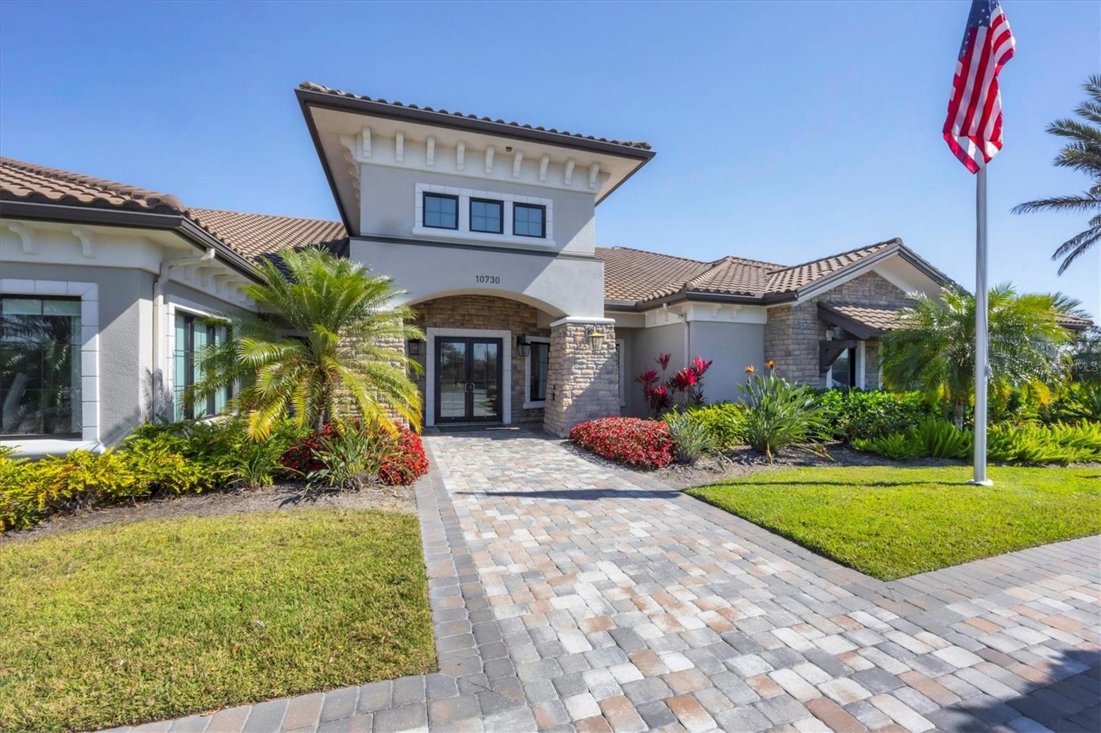 ARTISAN LAKES ESPLANADE PH II - Residential