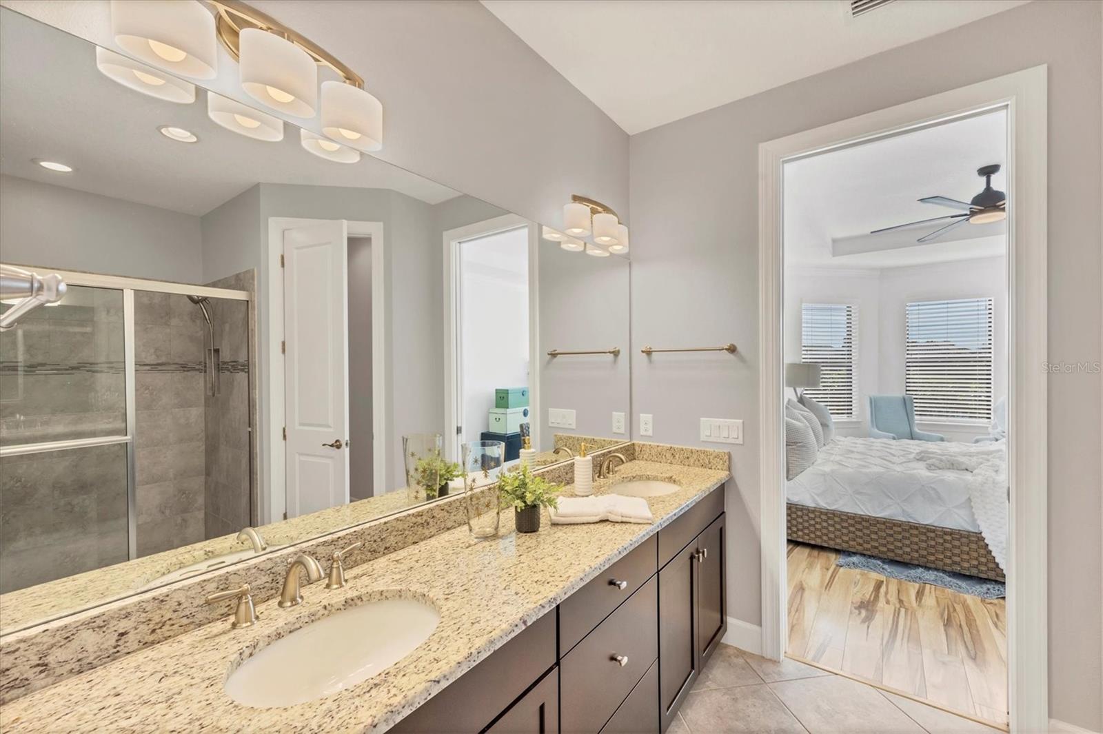 ARTISAN LAKES ESPLANADE PH II - Residential