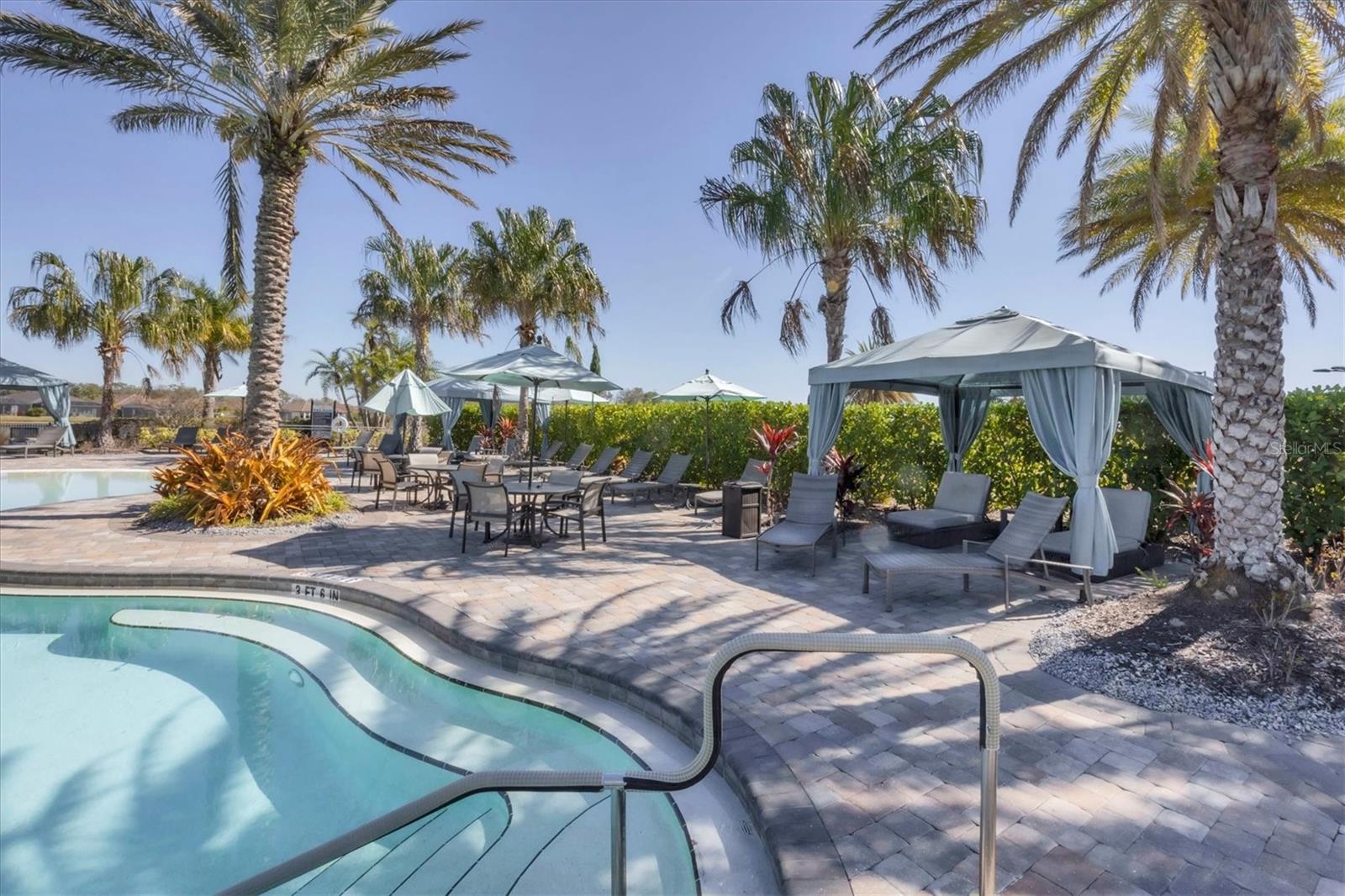 ARTISAN LAKES ESPLANADE PH II - Residential