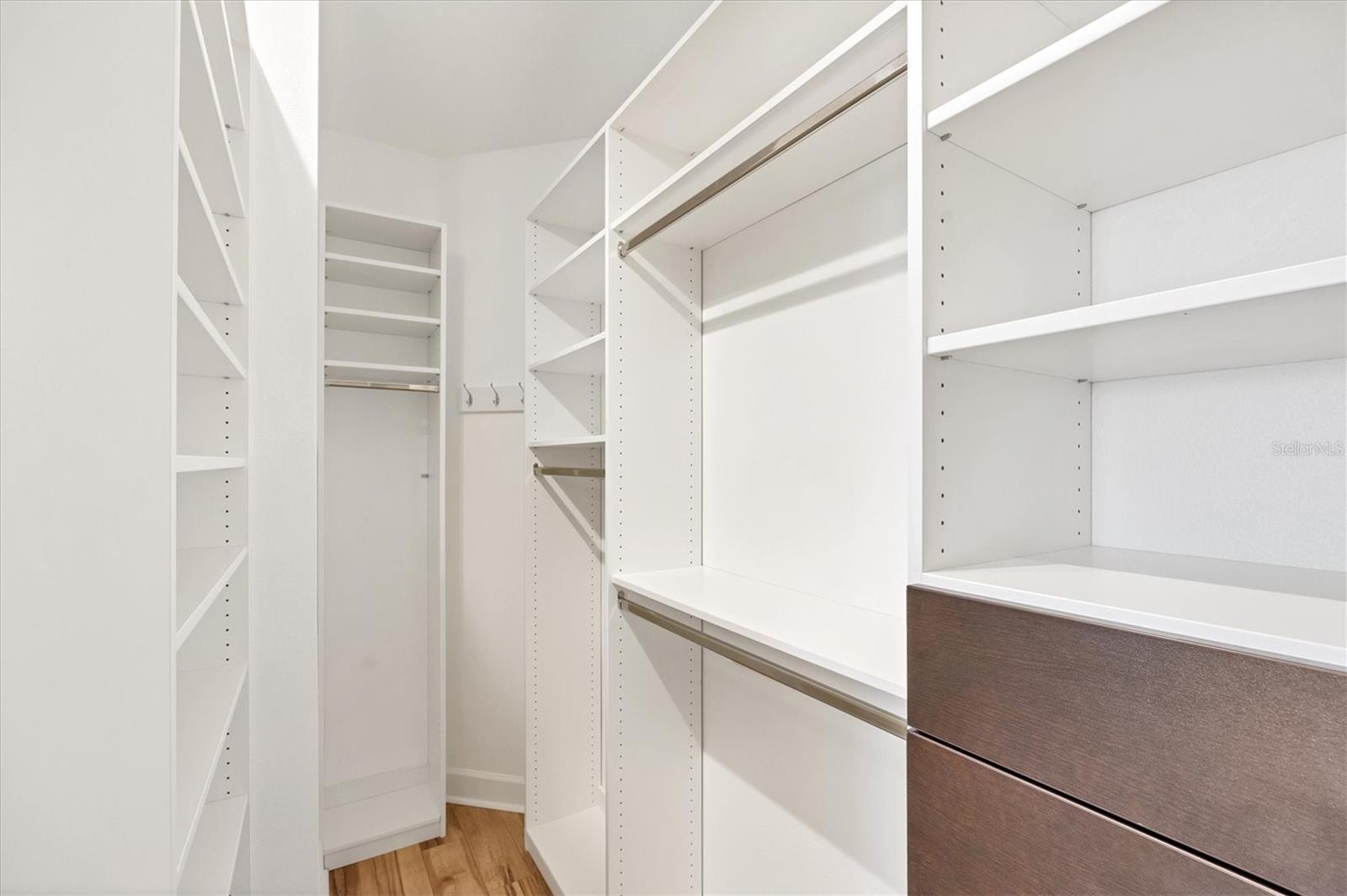 ARTISAN LAKES ESPLANADE PH II - Residential