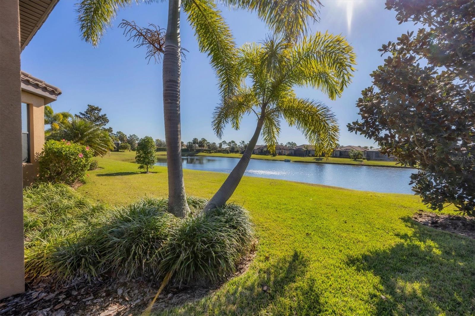 ARTISAN LAKES ESPLANADE PH II - Residential