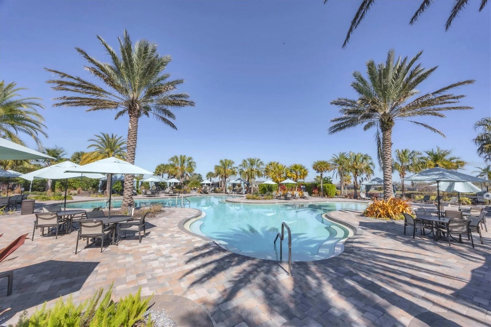 ARTISAN LAKES ESPLANADE PH II - Residential