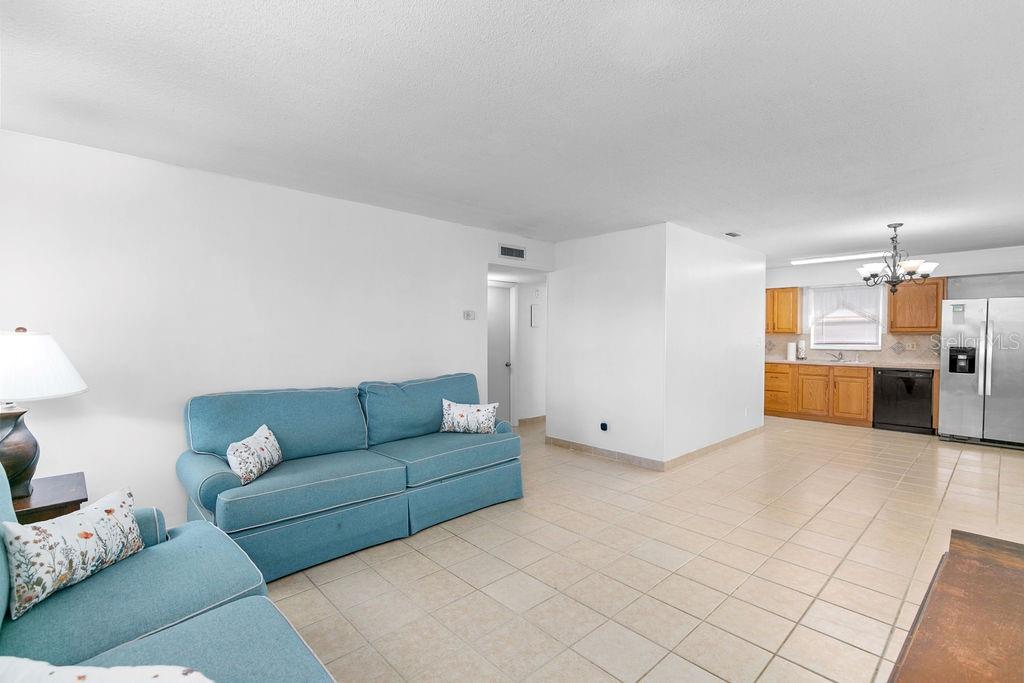 NOTTINGHAM MANOR BLDG D - Residential