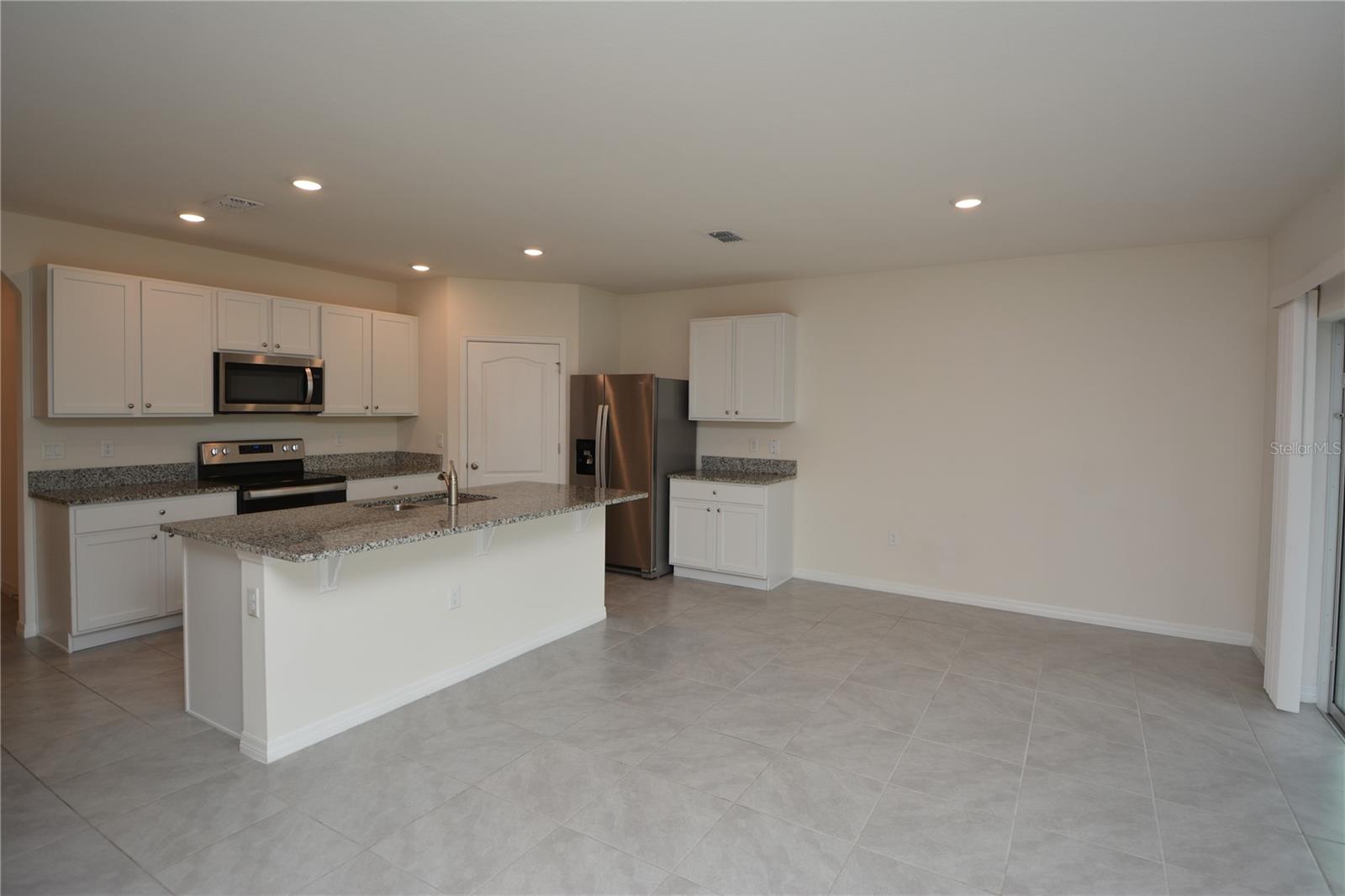 PINELAND PRD SUB PH 4 & 5 - Residential Lease