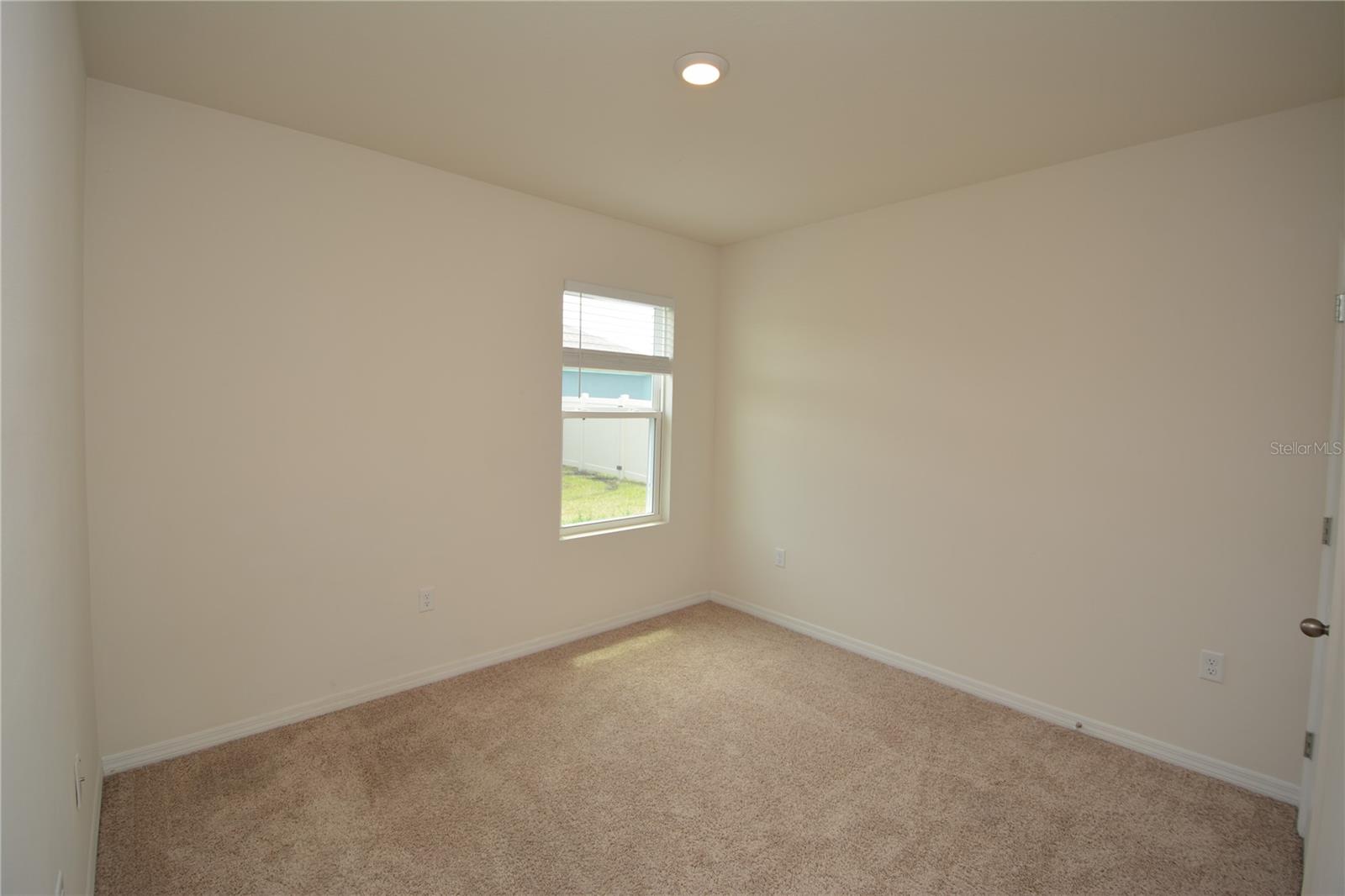 PINELAND PRD SUB PH 4 & 5 - Residential Lease