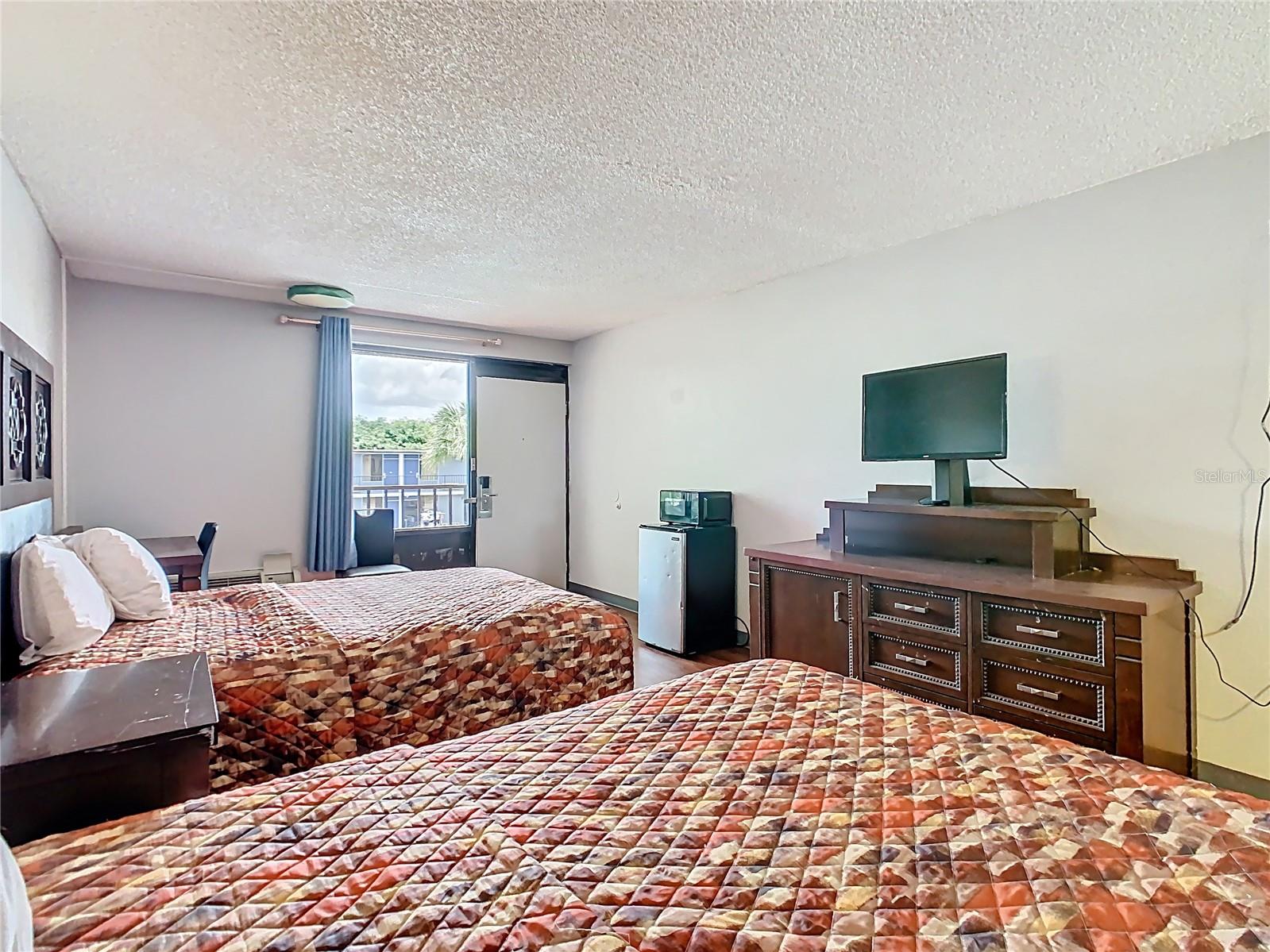 ACREAGE & UNREC - Commercial Sale