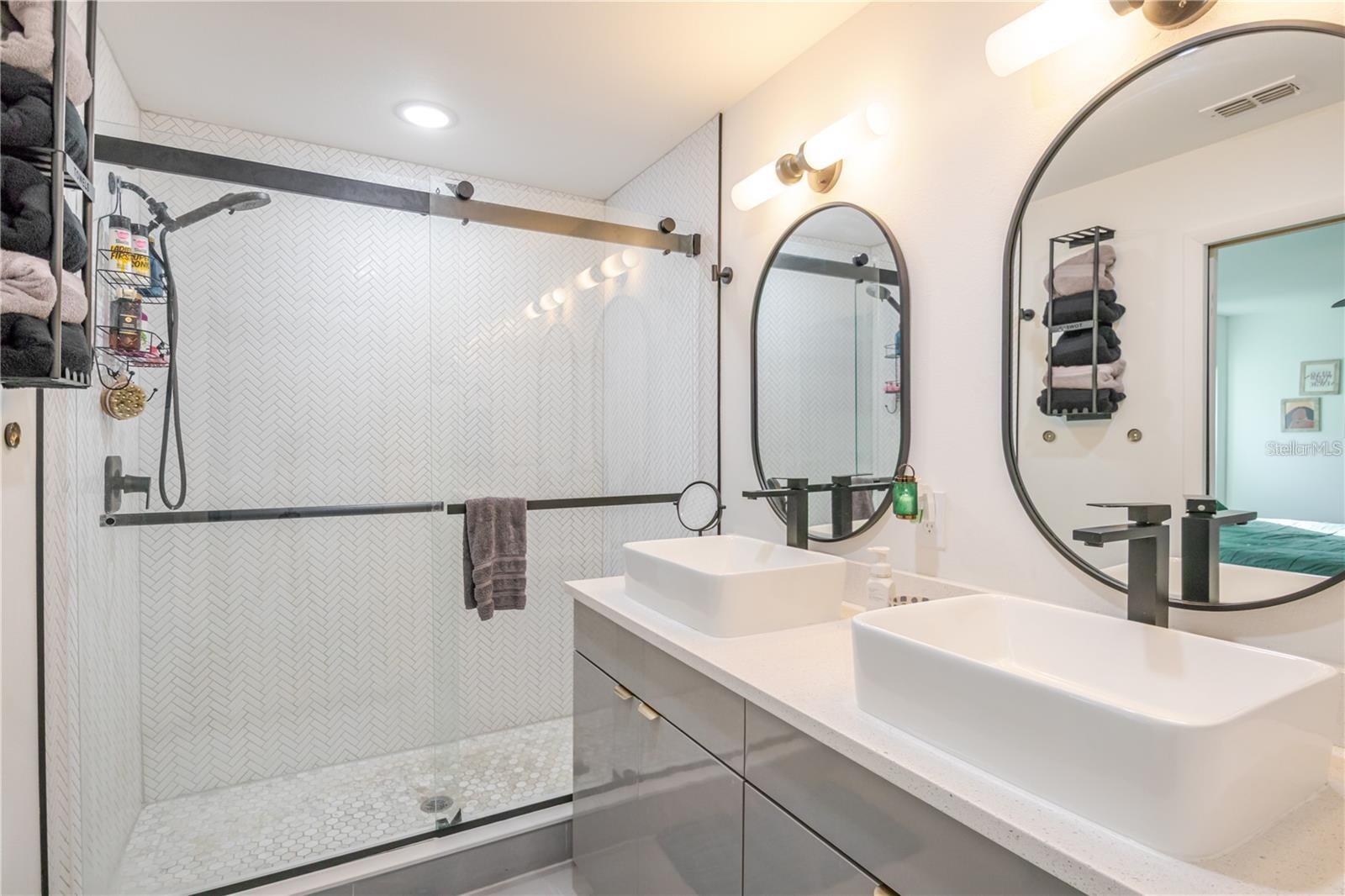 3GY | HAMNER'S W E ROME AVENUE ESTATES - Residential