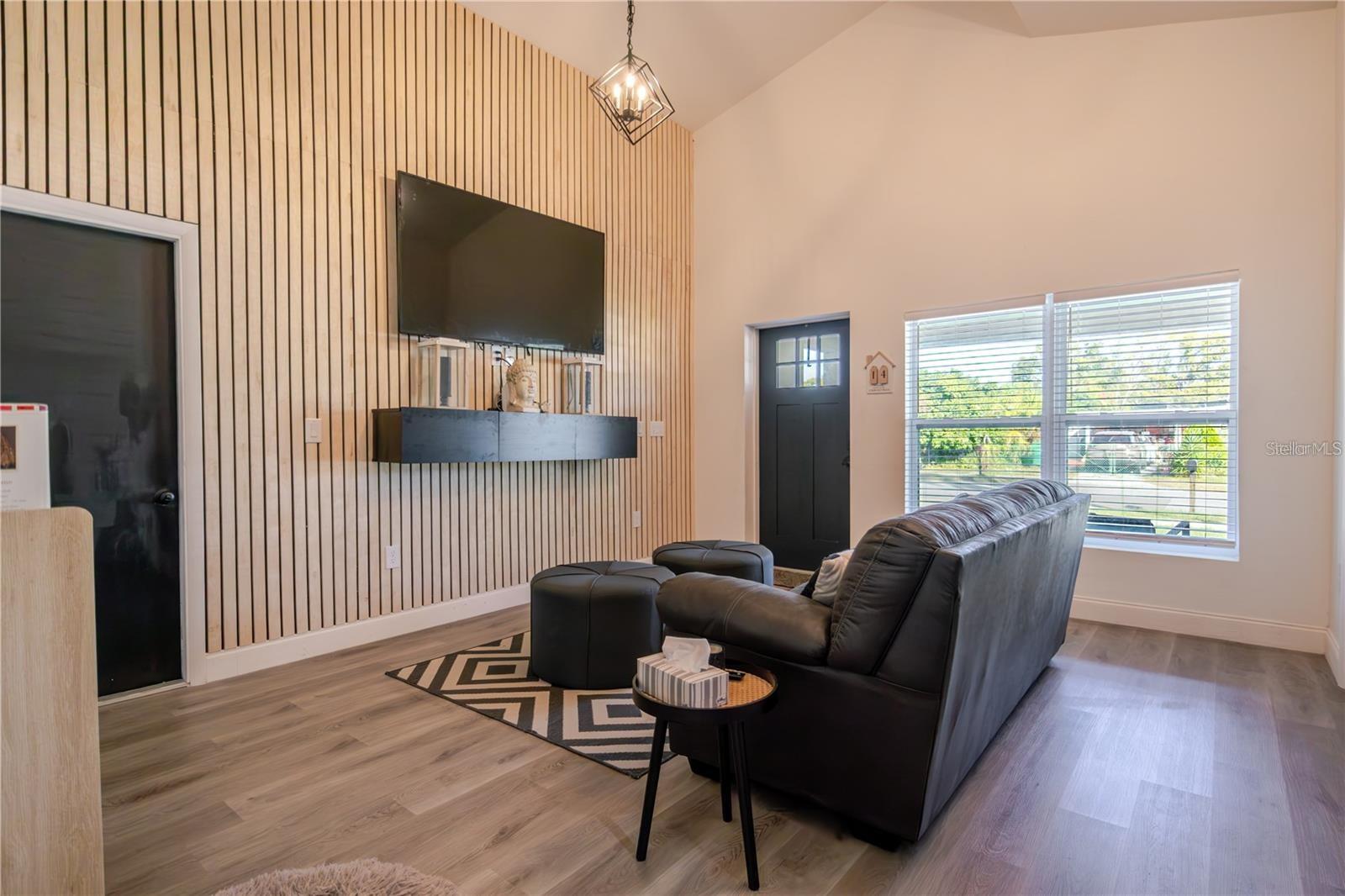 3GY | HAMNER'S W E ROME AVENUE ESTATES - Residential