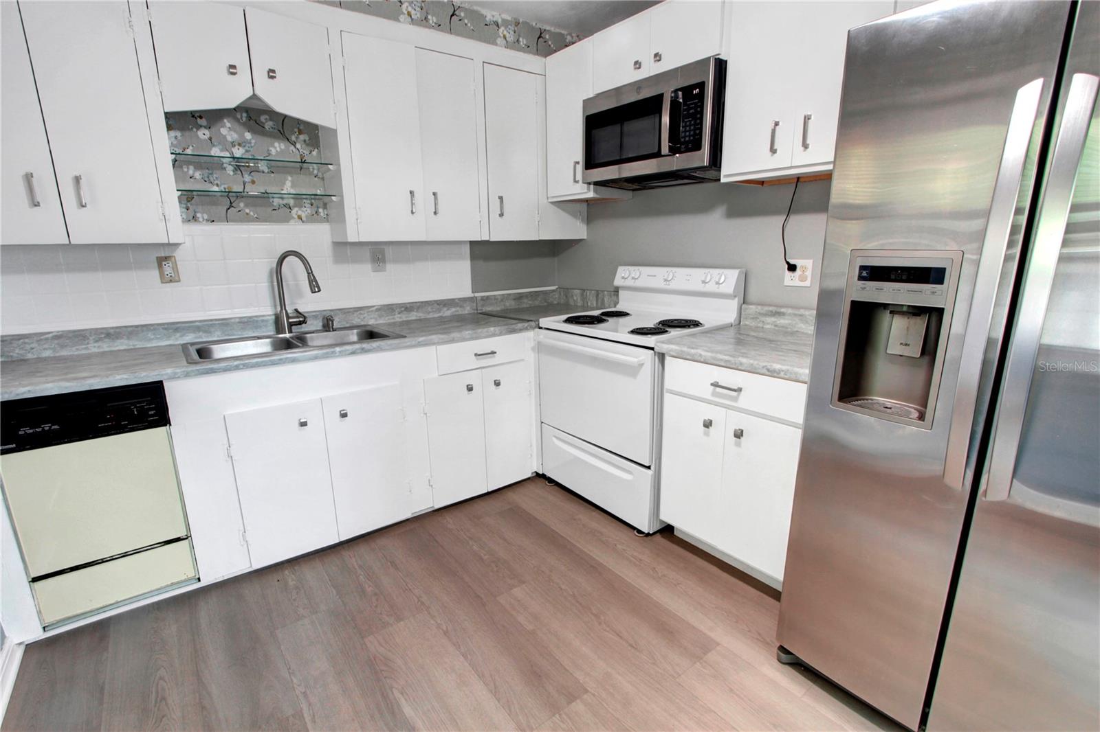 LEESBURG FLORADEL - Residential