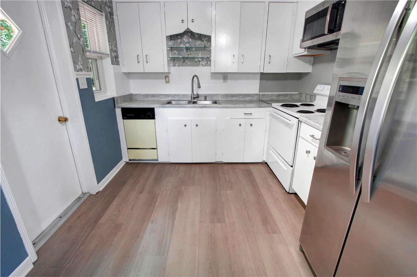 LEESBURG FLORADEL - Residential